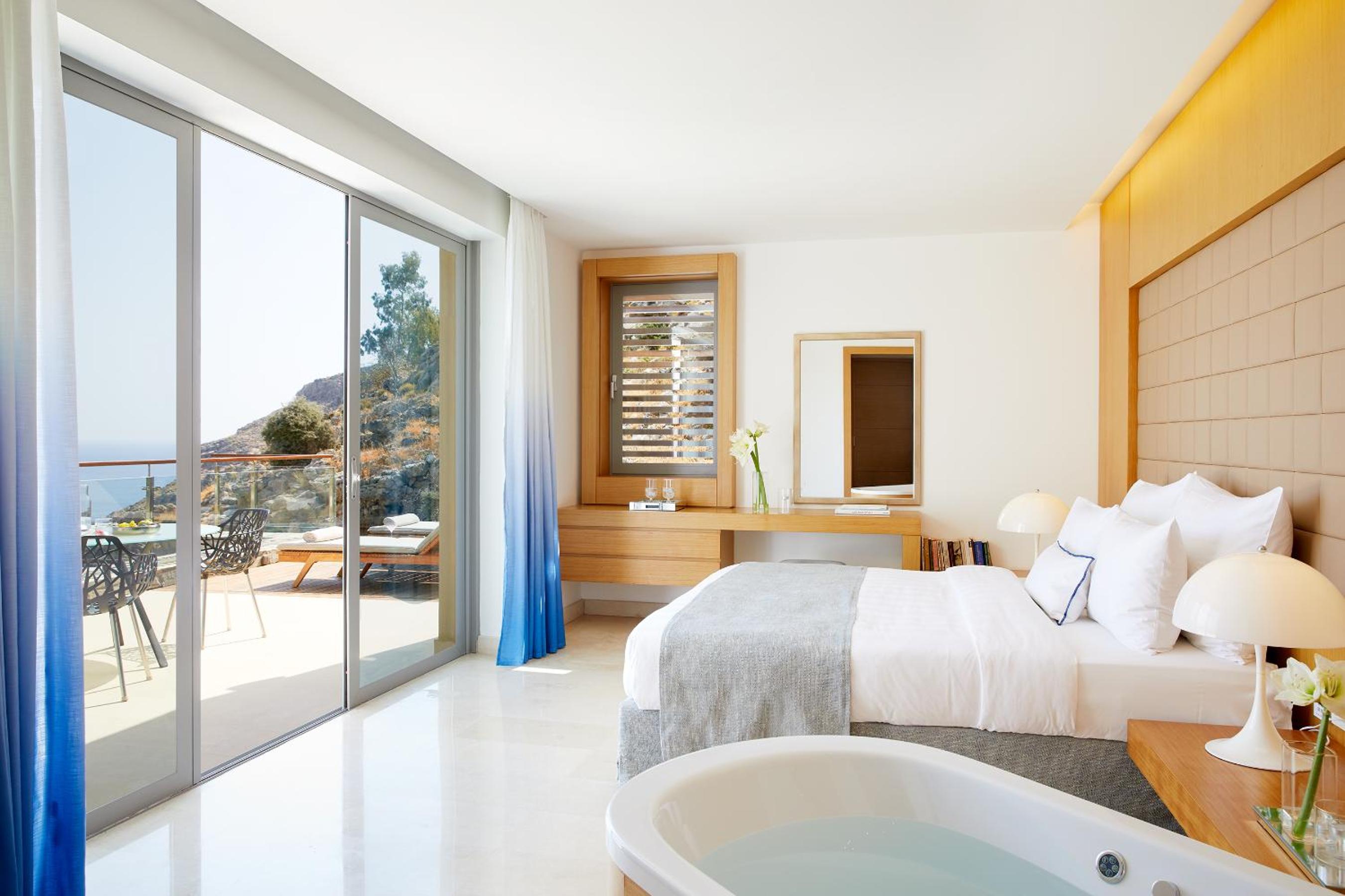 Villa with Private Pool and Sea View