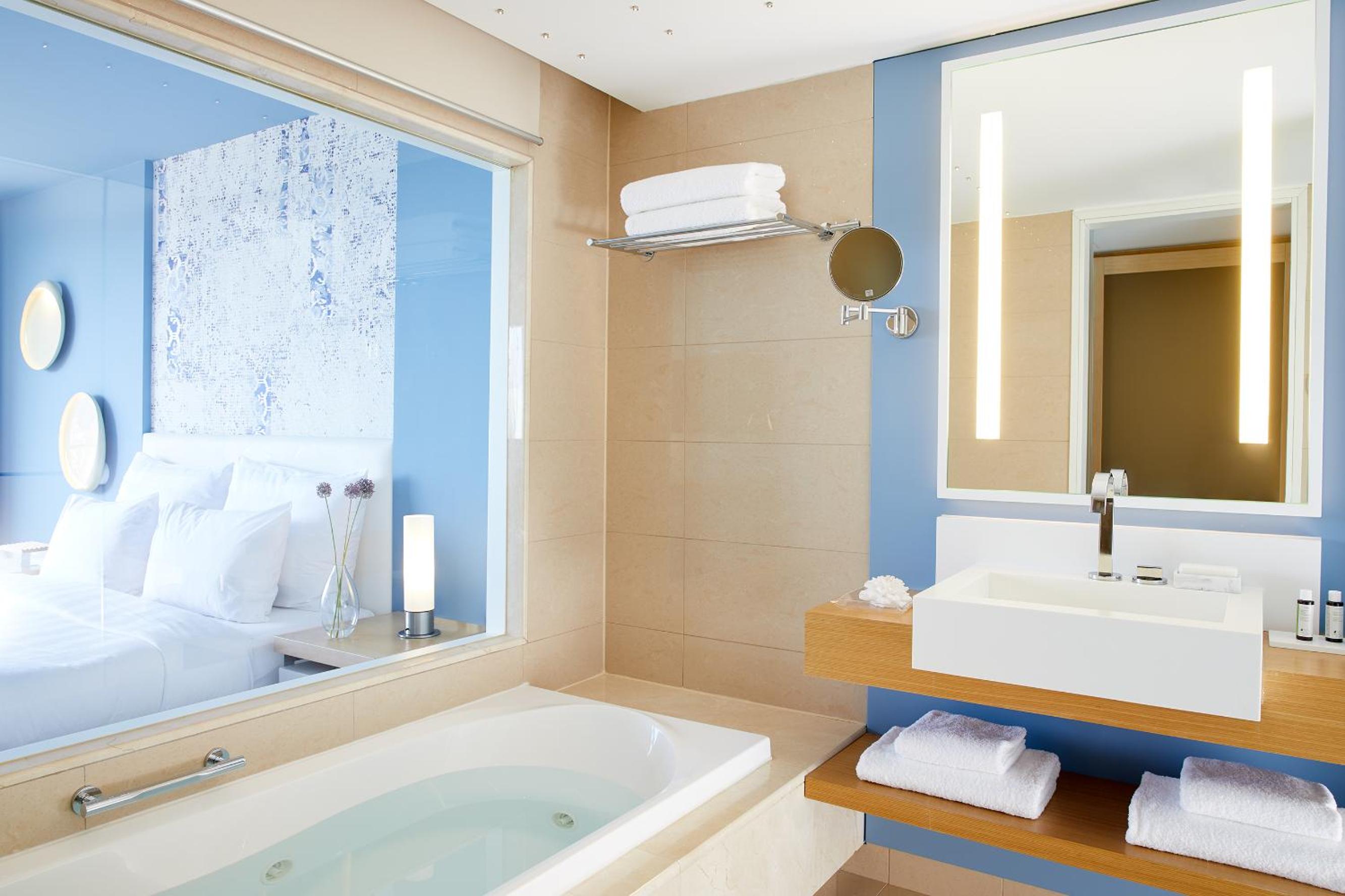Double Room with Sea View photo 2