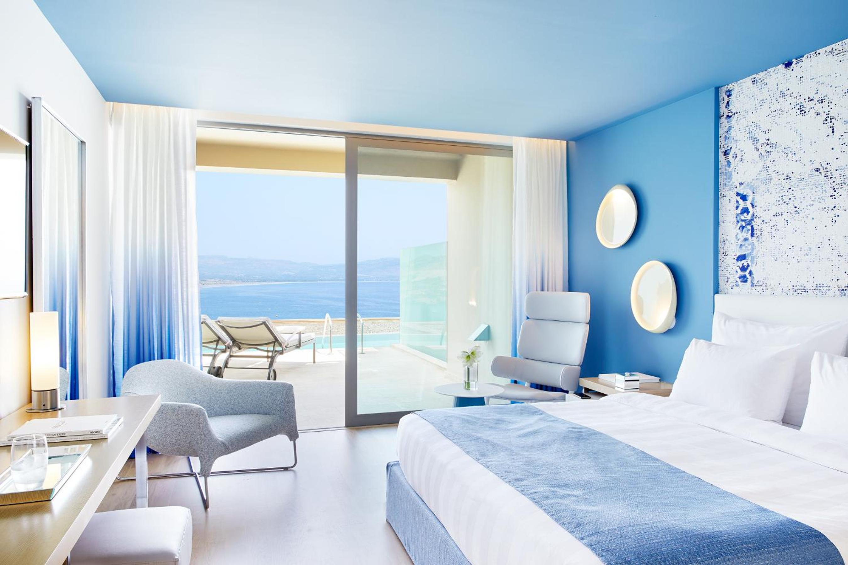 Double Room with Sea View and Shared Pool