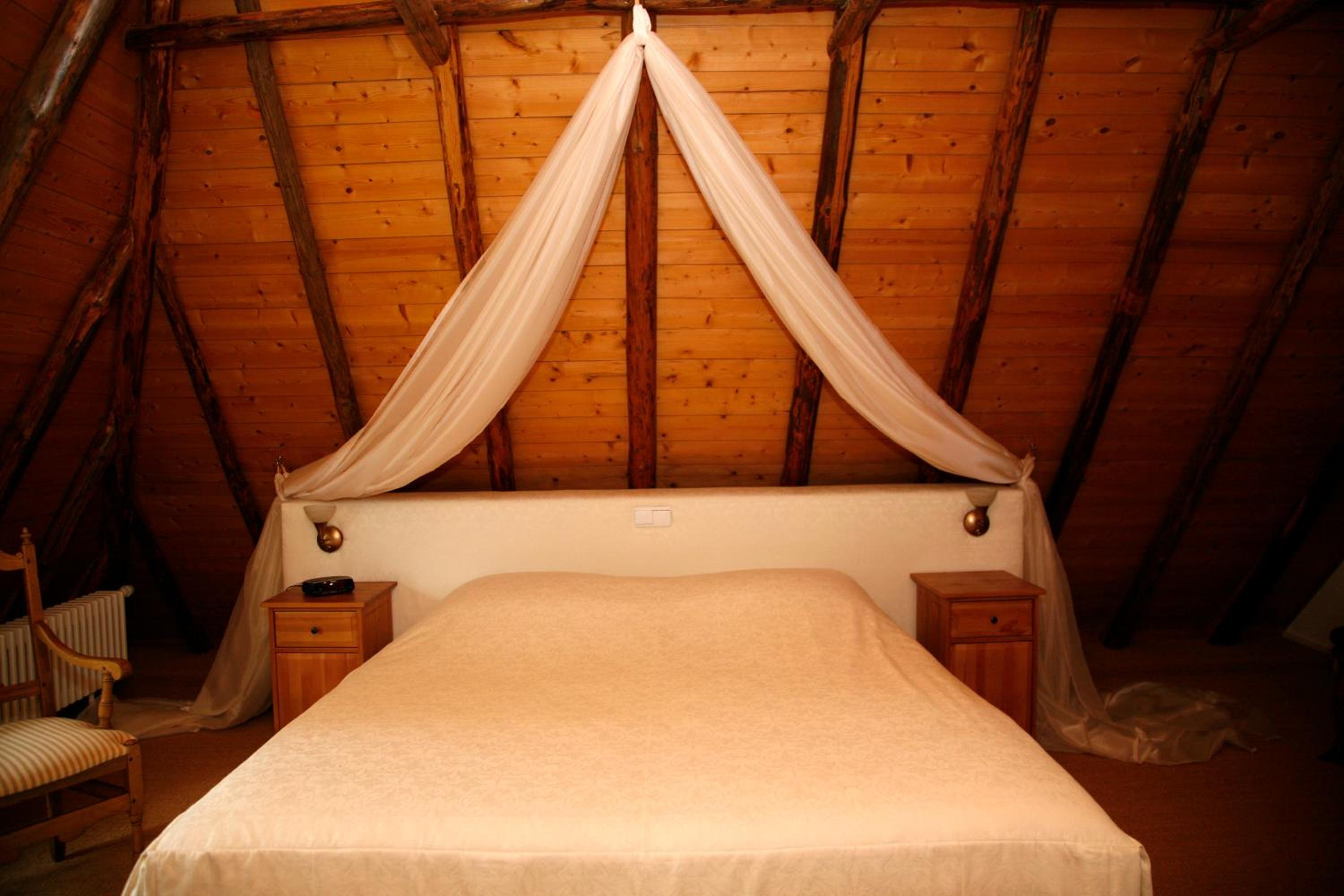 One-Bedroom Suite photo 2