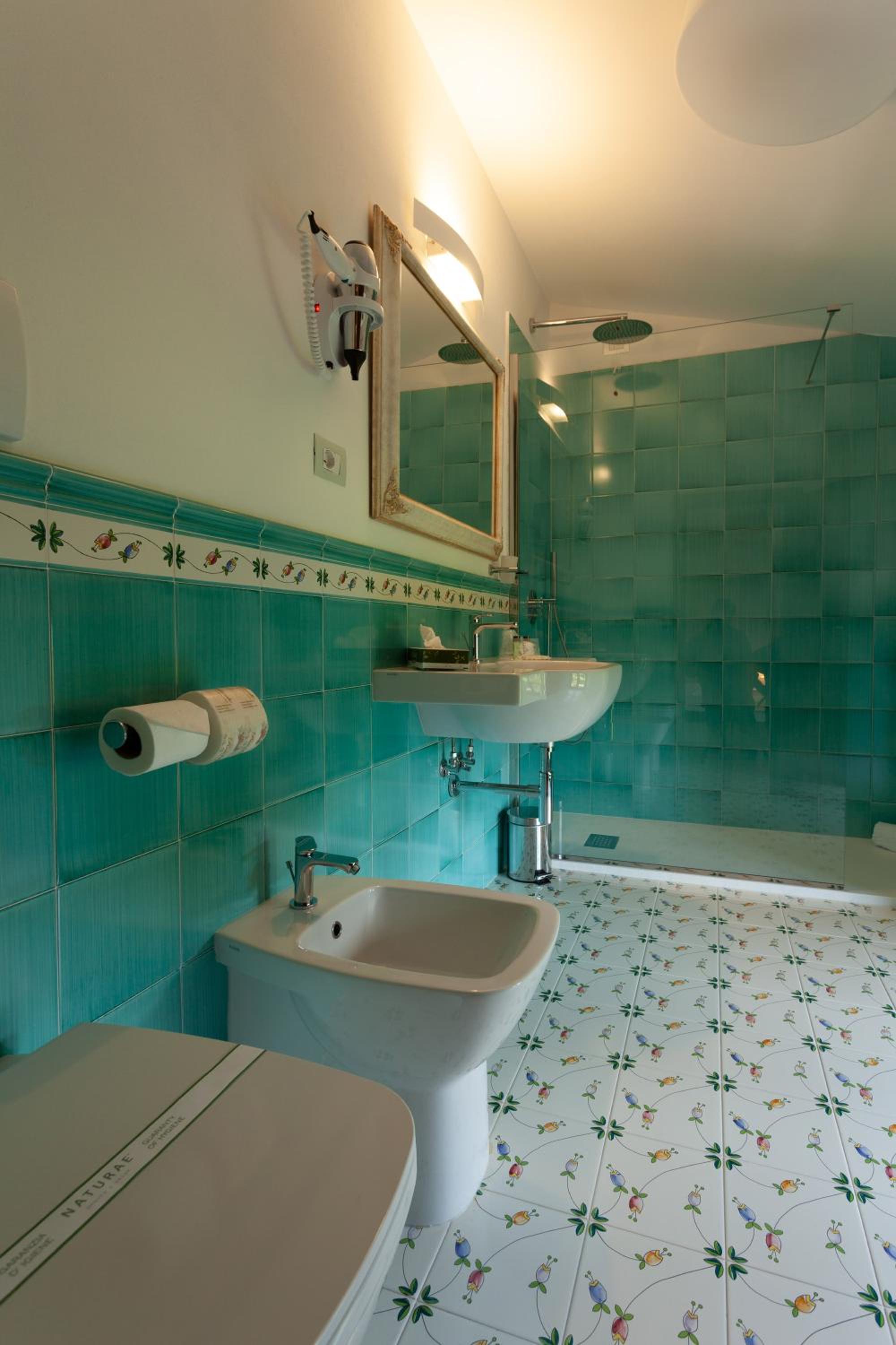 Superior Double Room - Photo 4