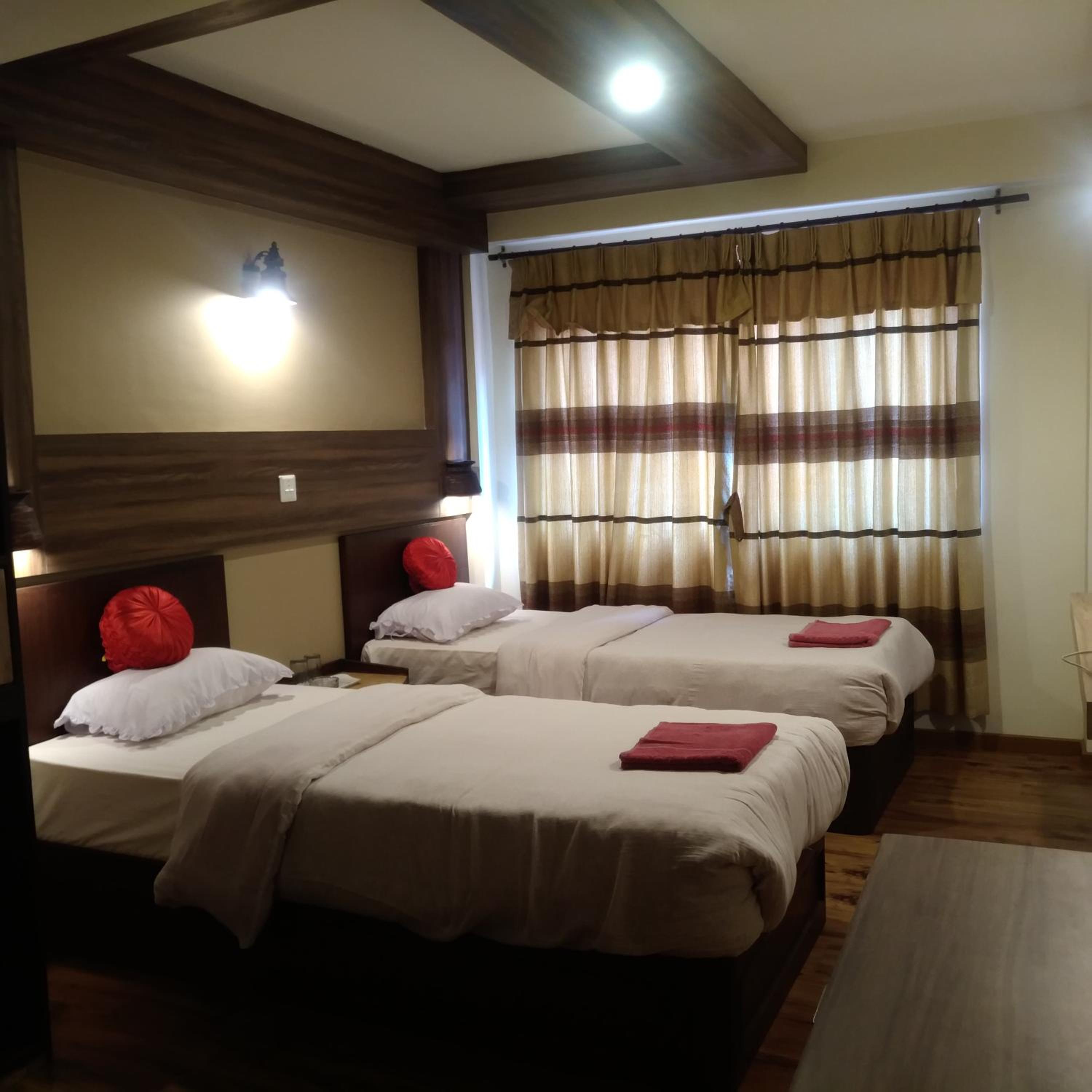 Twin Room with Private External Bathroom photo 3