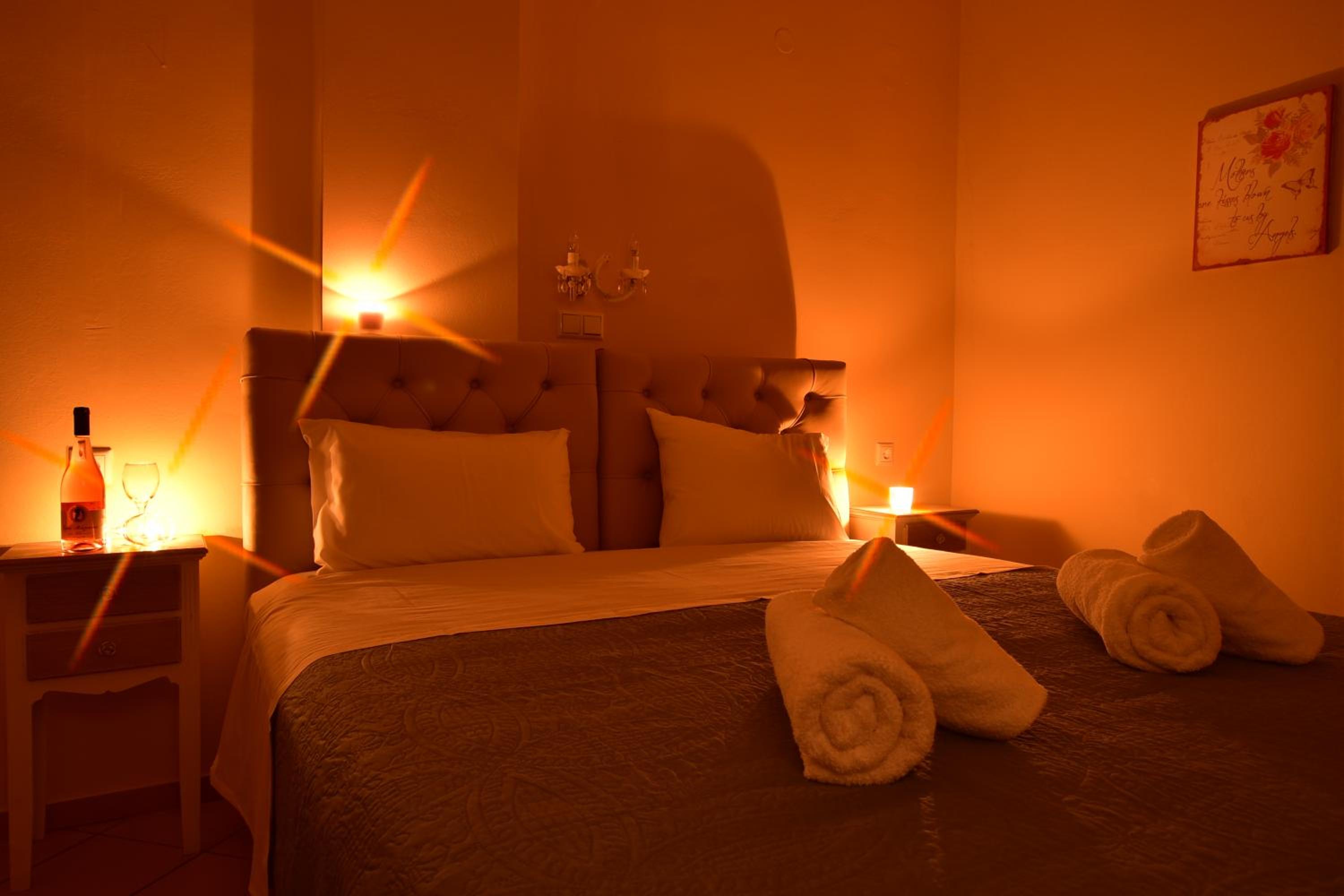 Double Room with Mountain View - Photo 2
