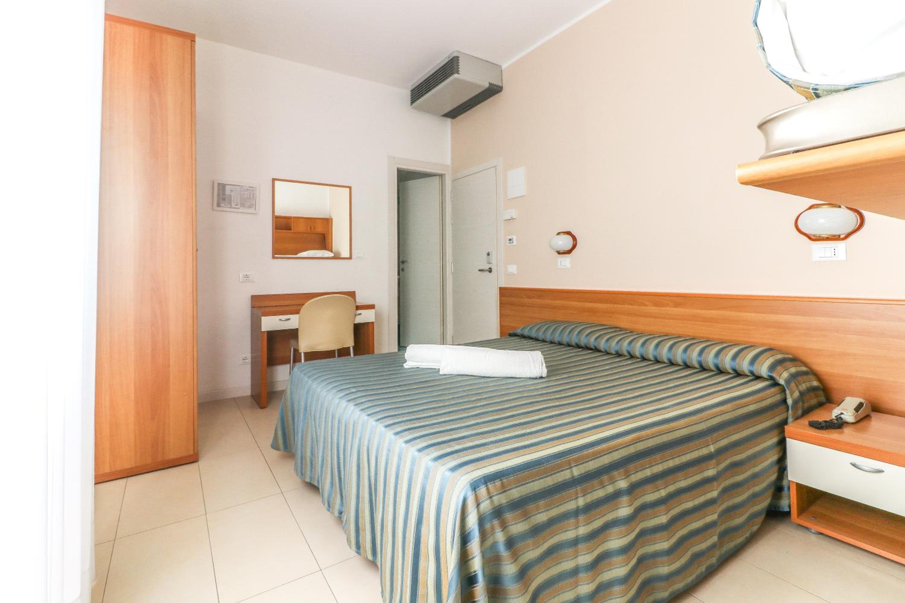 Double Room with Pool View photo 1