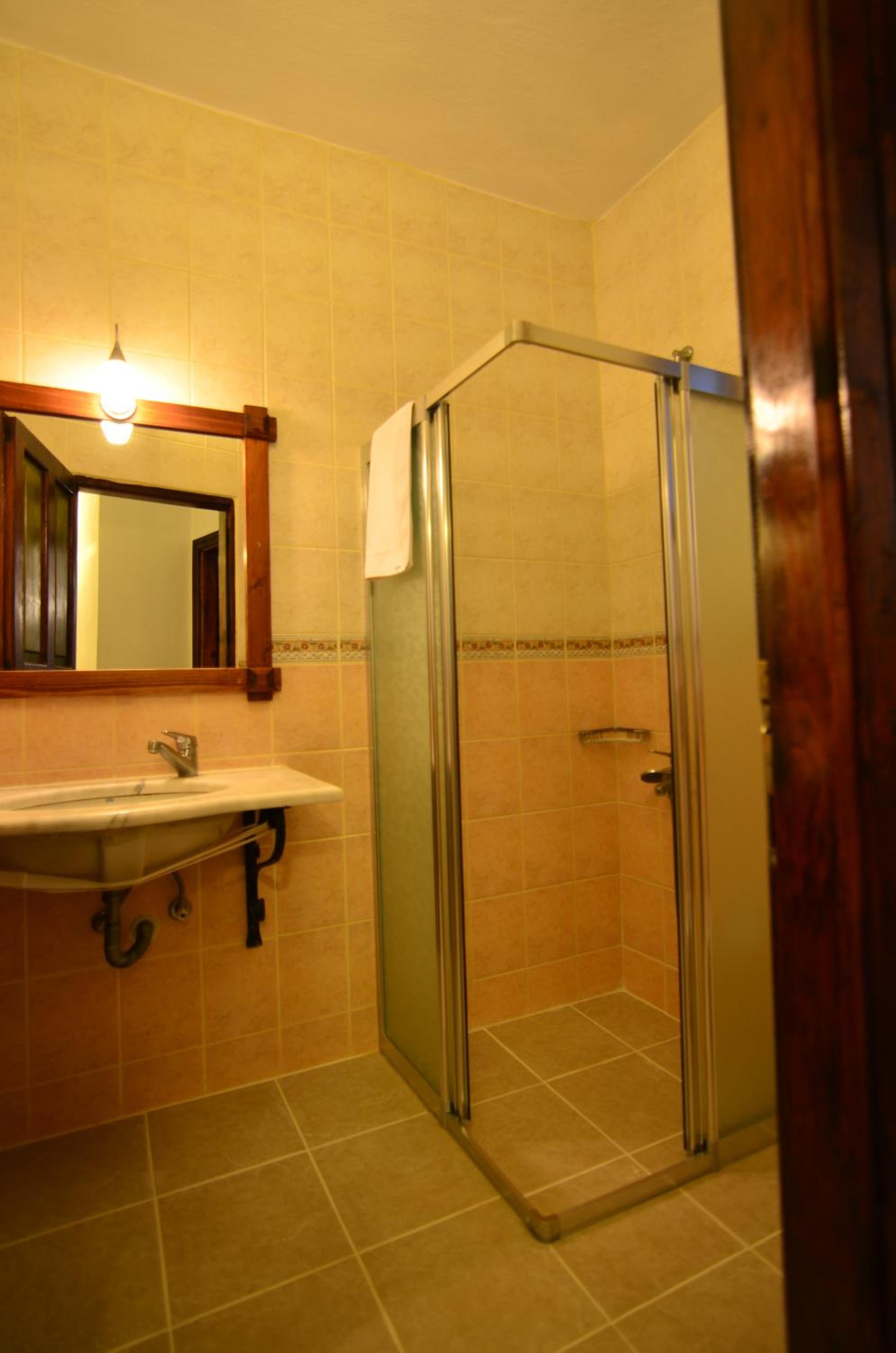 Apartment photo 2