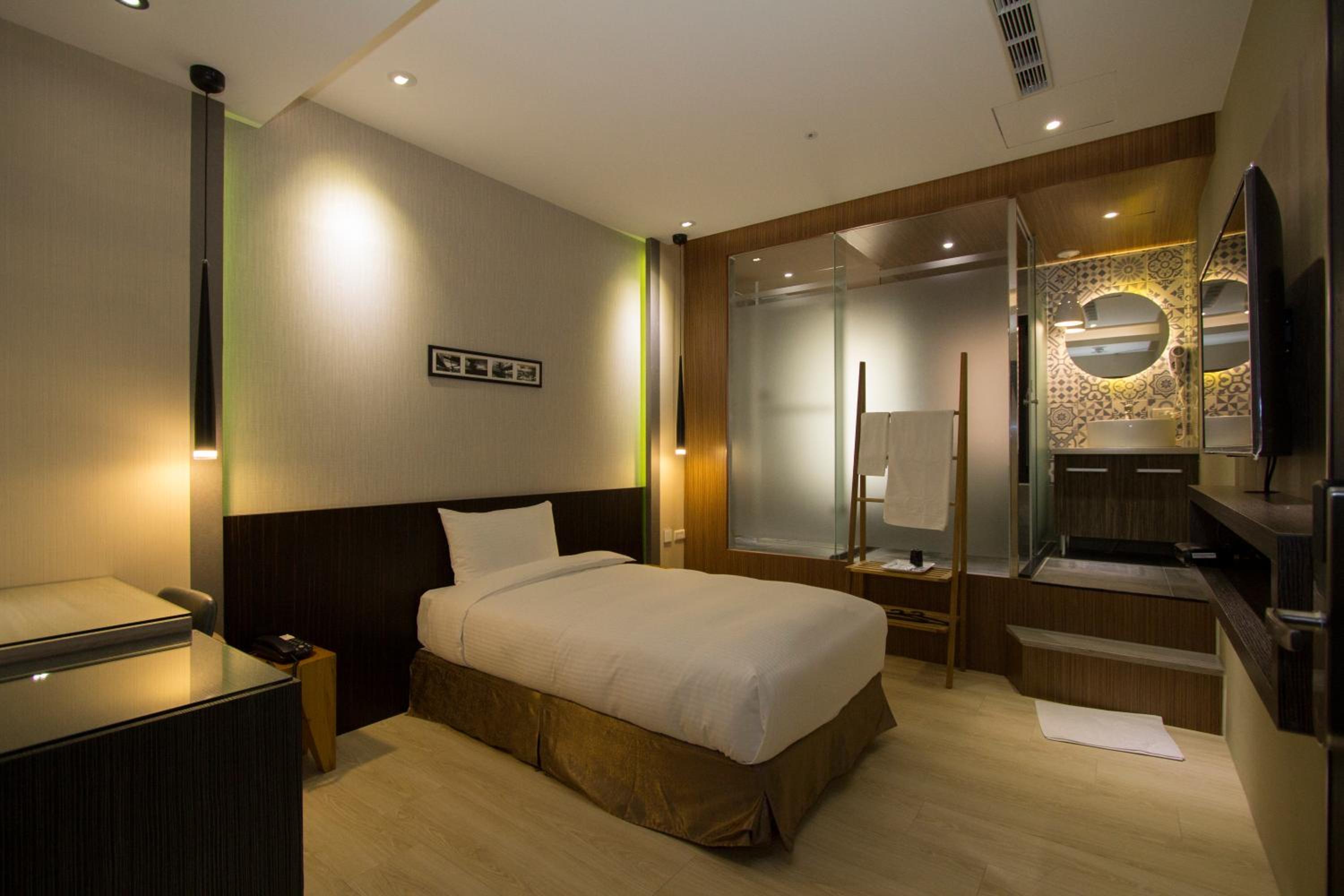 Standard Single Room
