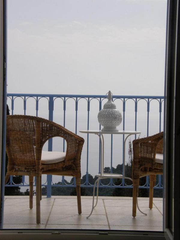 Villa photo 3