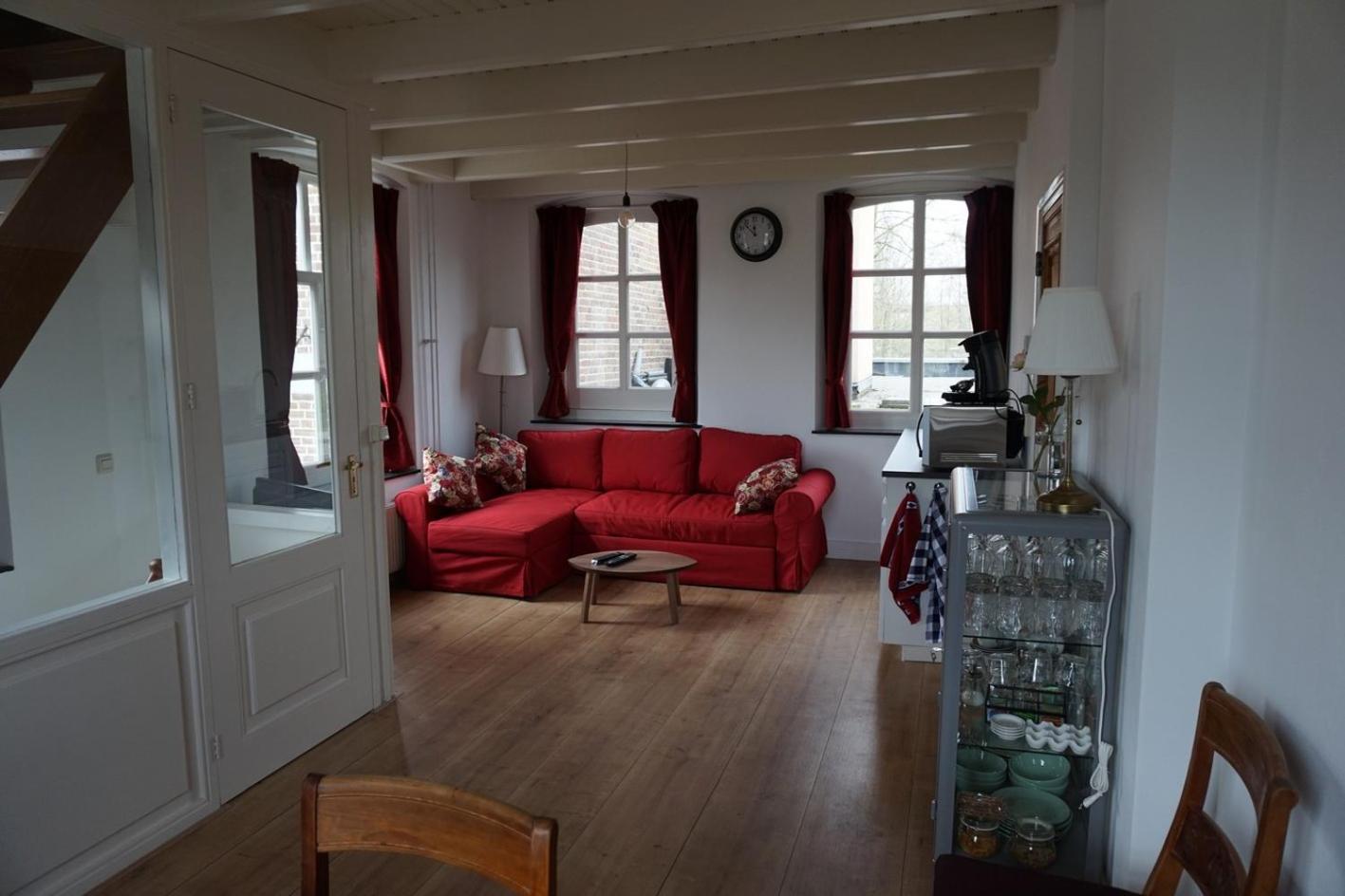 Three-Bedroom Apartment photo 1
