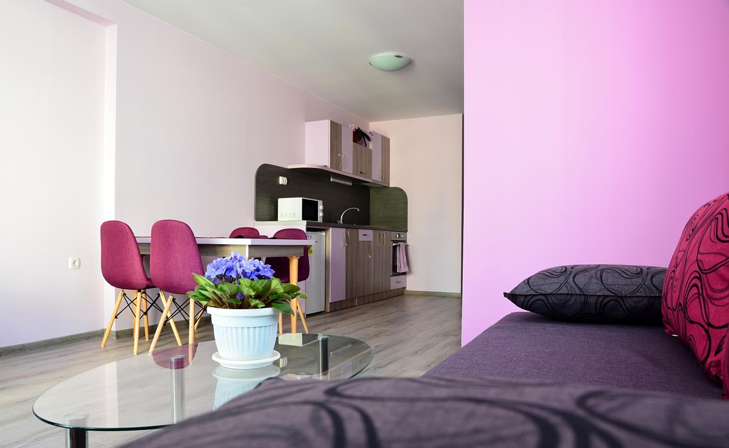 One-Bedroom Apartment with Balcony