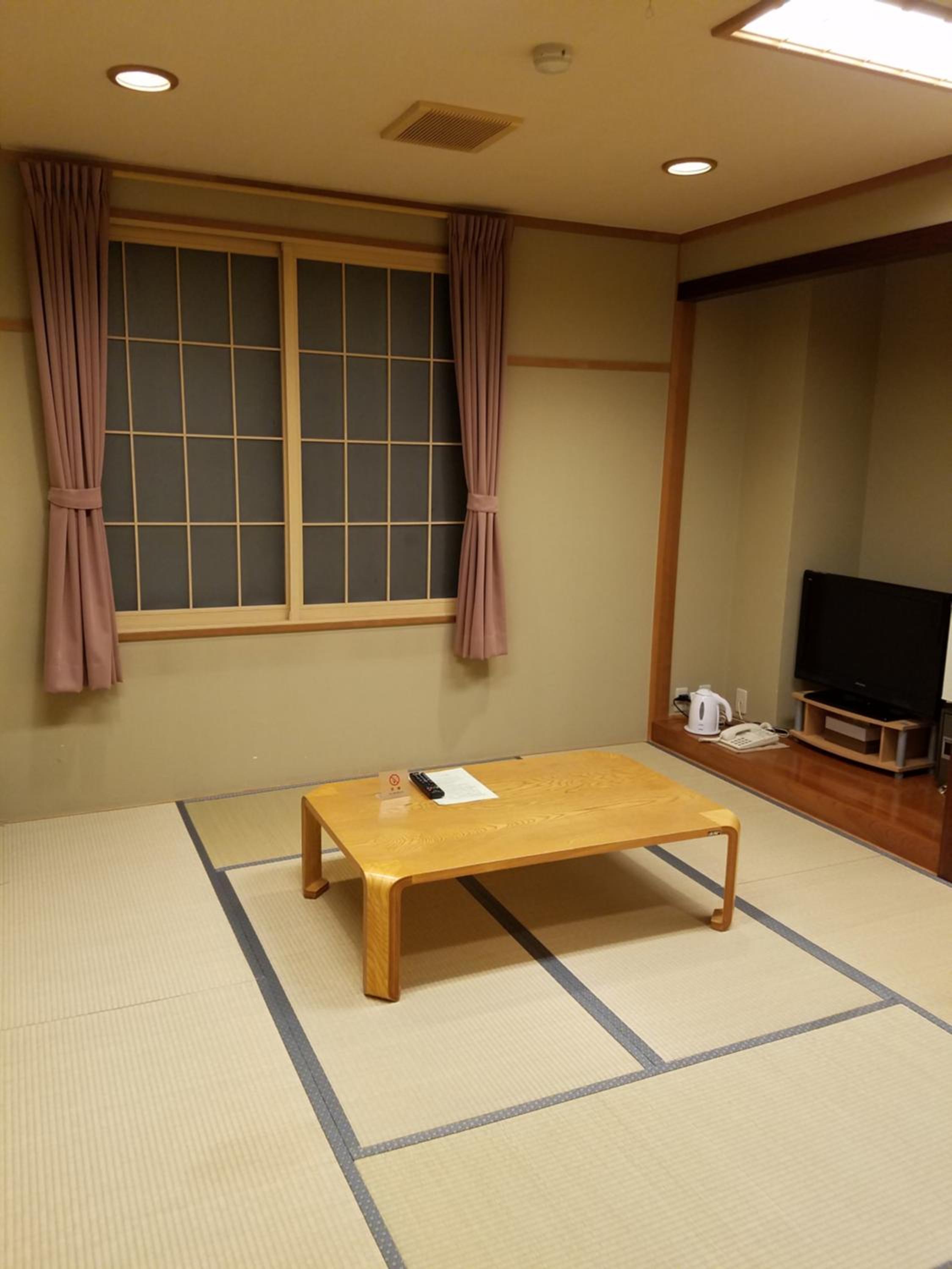 Japanese Twin Room with Private Bathroom