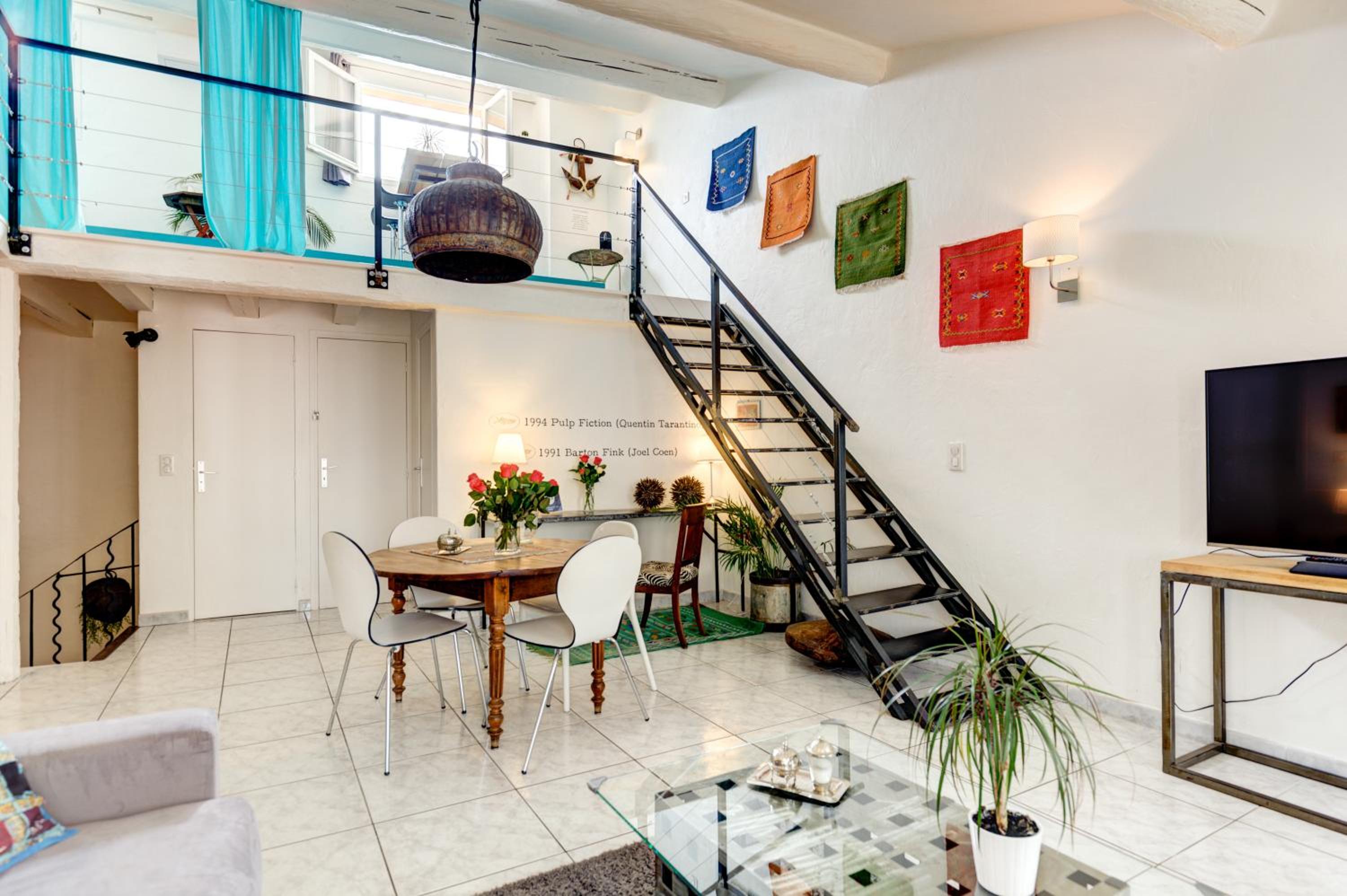 Two-Bedroom Apartment (85 Rue Meynadier 06400 Cannes) photo 3
