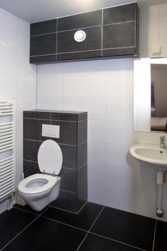 Apartment (4 Adults) - Photo 2