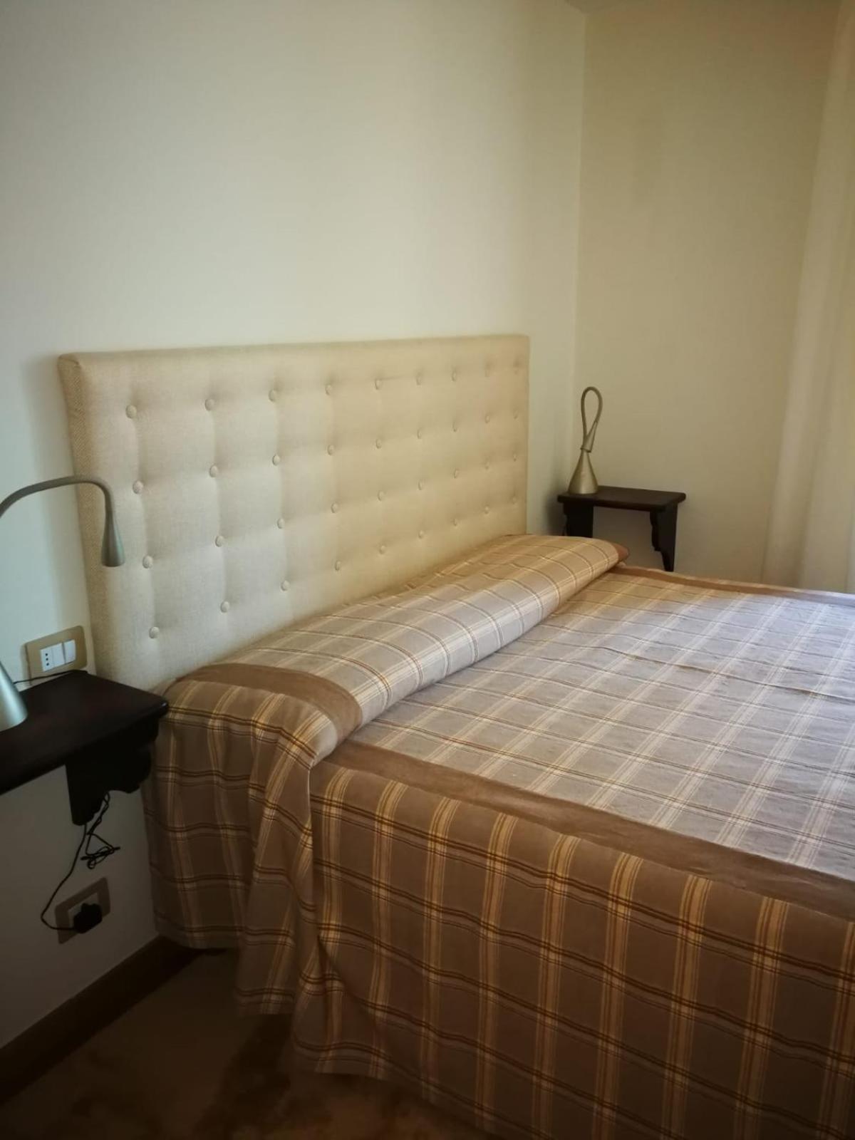Standard Double Room - Photo 4