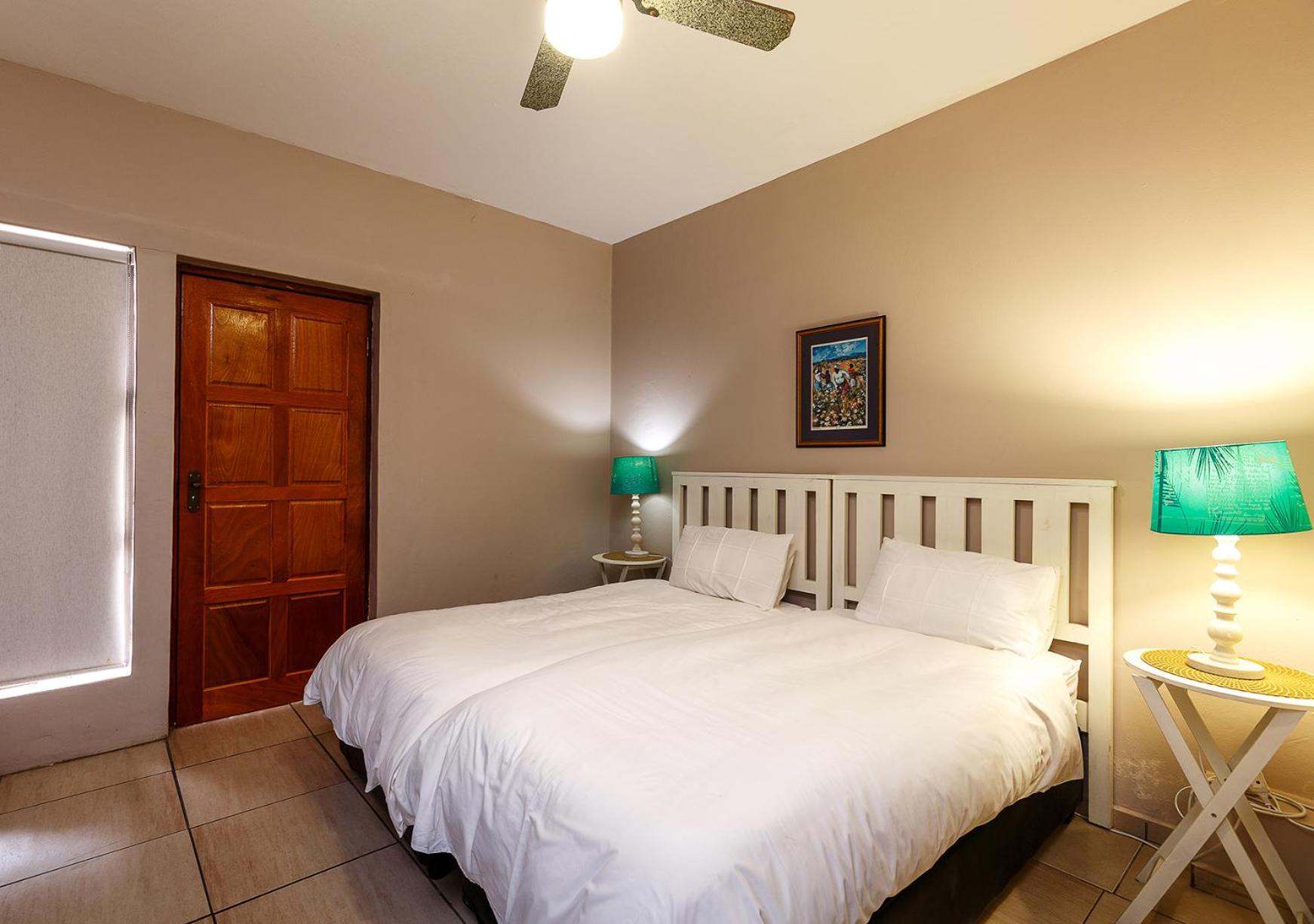 Two-Bedroom Suite - Photo 3