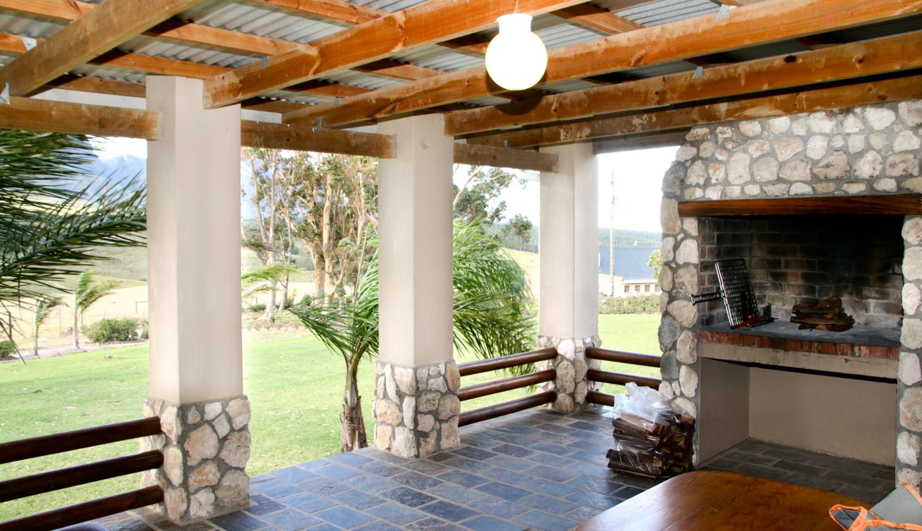 Standard Chalet photo 2