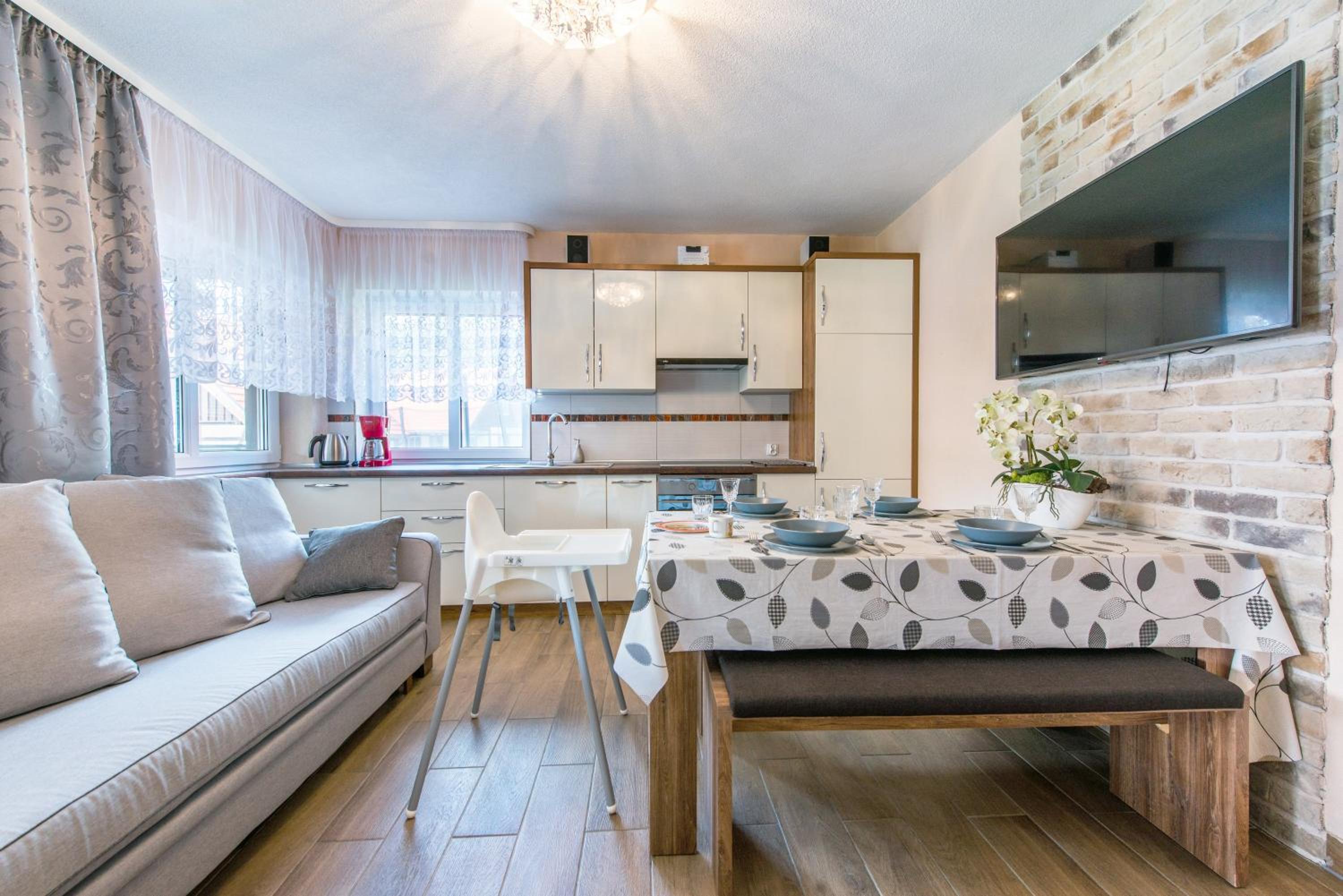 Three-Bedroom Villa photo 2