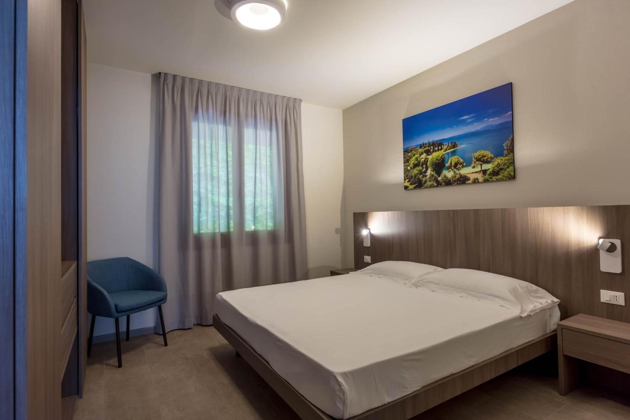 Family Suite (2 Adults + 2 Children)