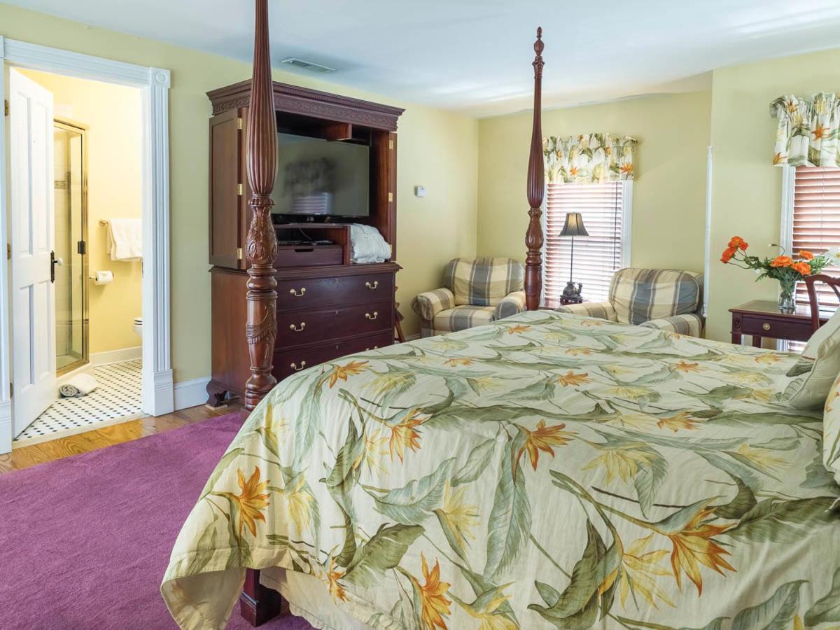 Deluxe Queen Room photo 2