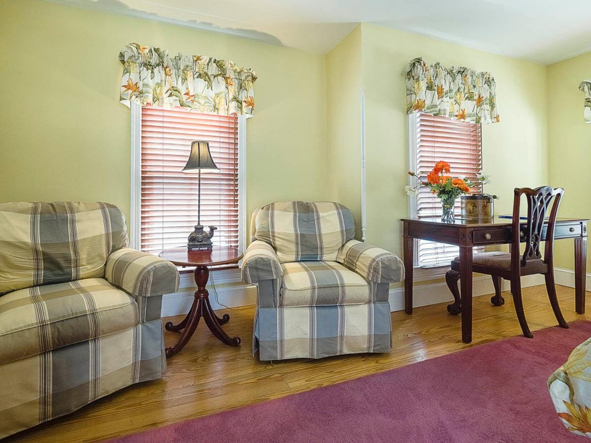 Deluxe Queen Room photo 3