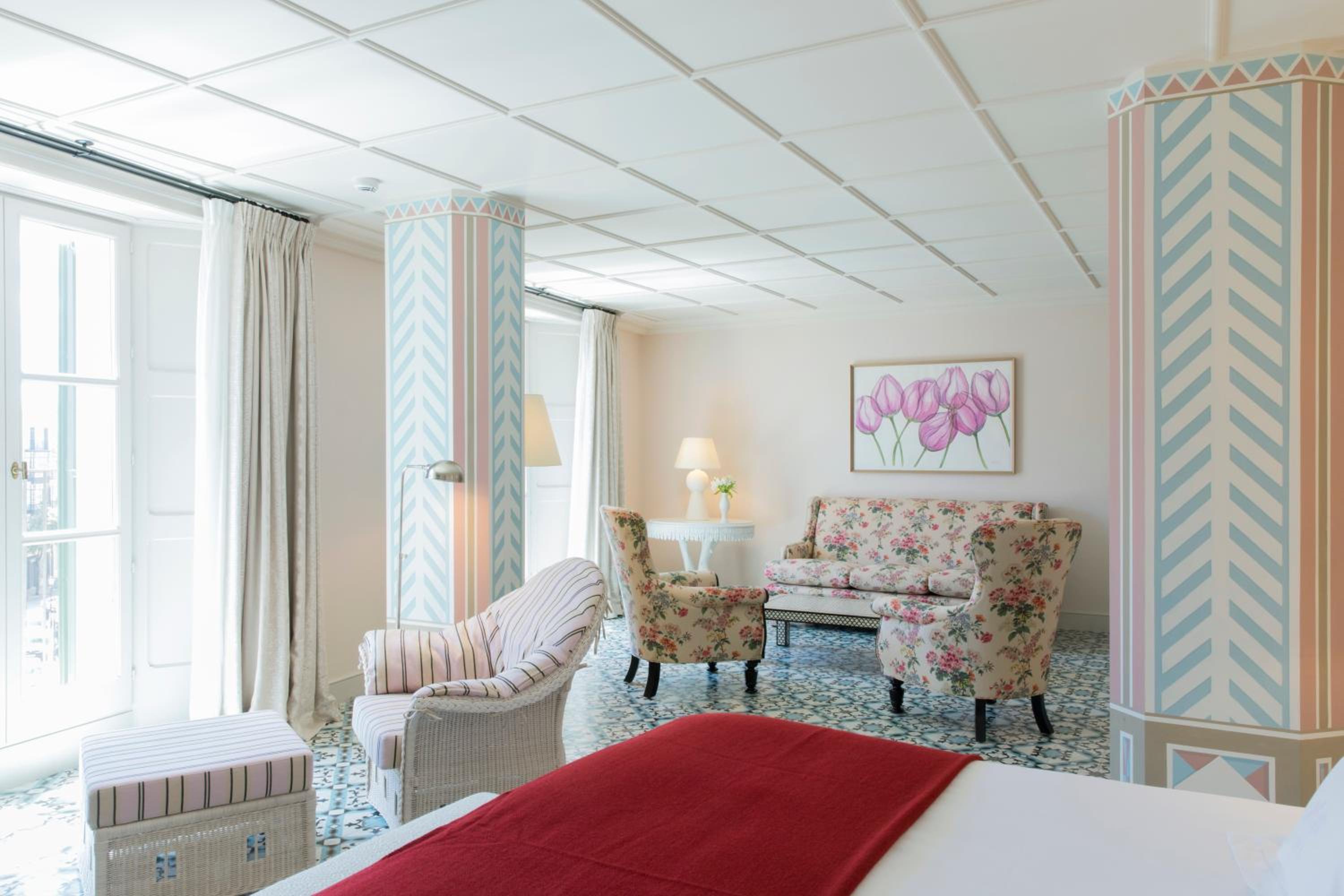 Deluxe Junior Suite thumbnail 5