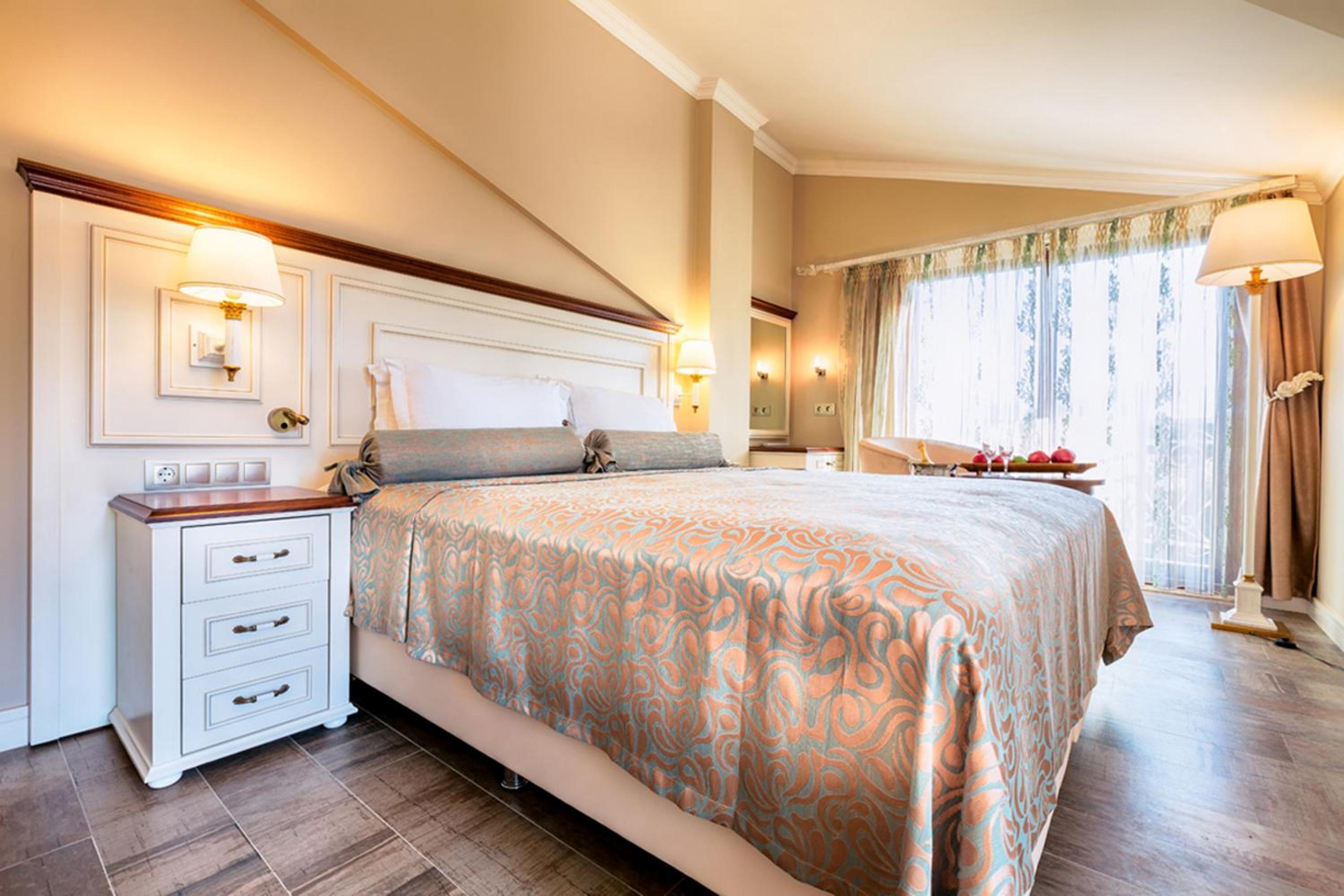Superior double room with French Balcony - Photo 5