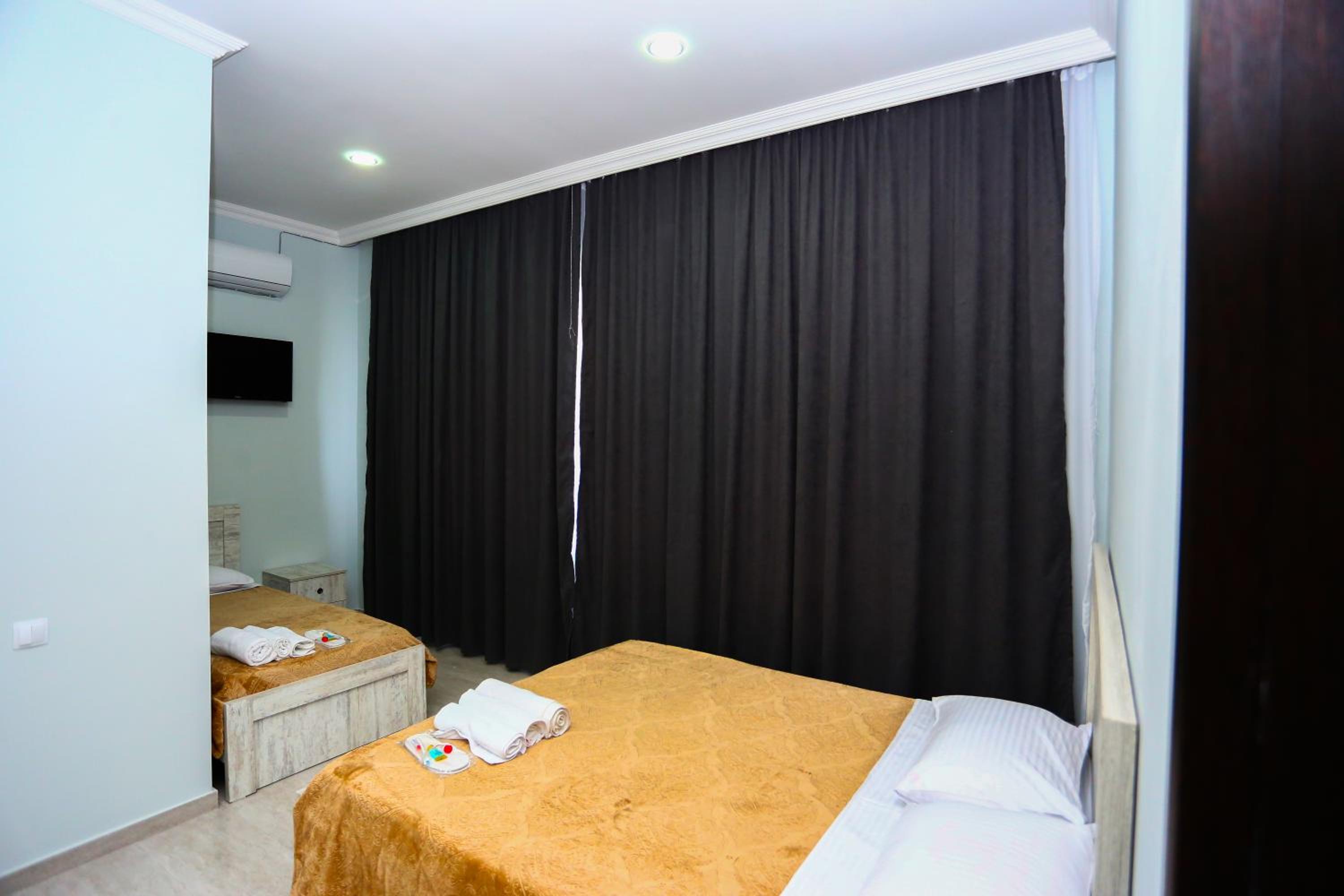 Standard Double or Twin Room photo 2