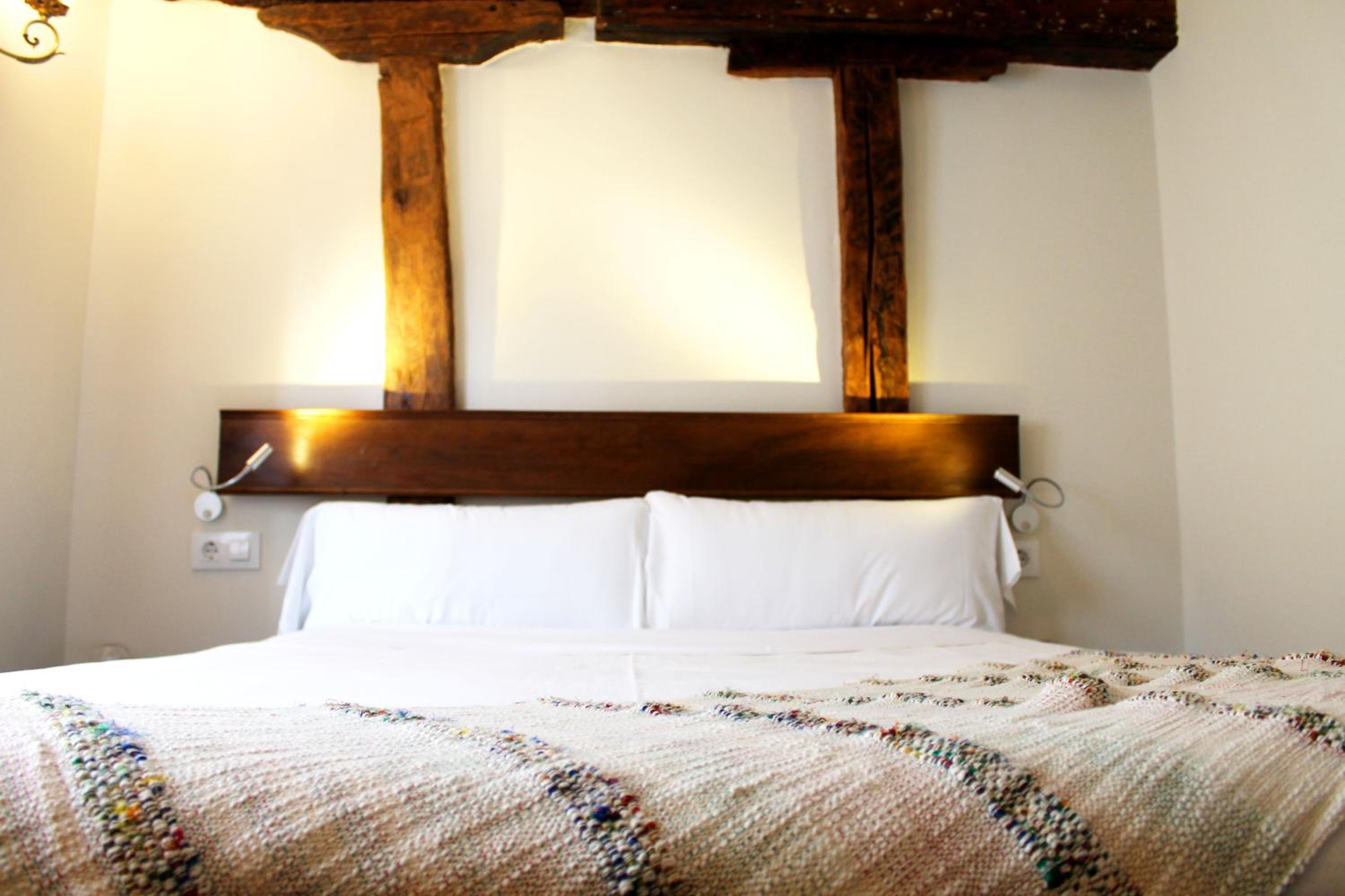 Double Room with Private Bathroom photo 2