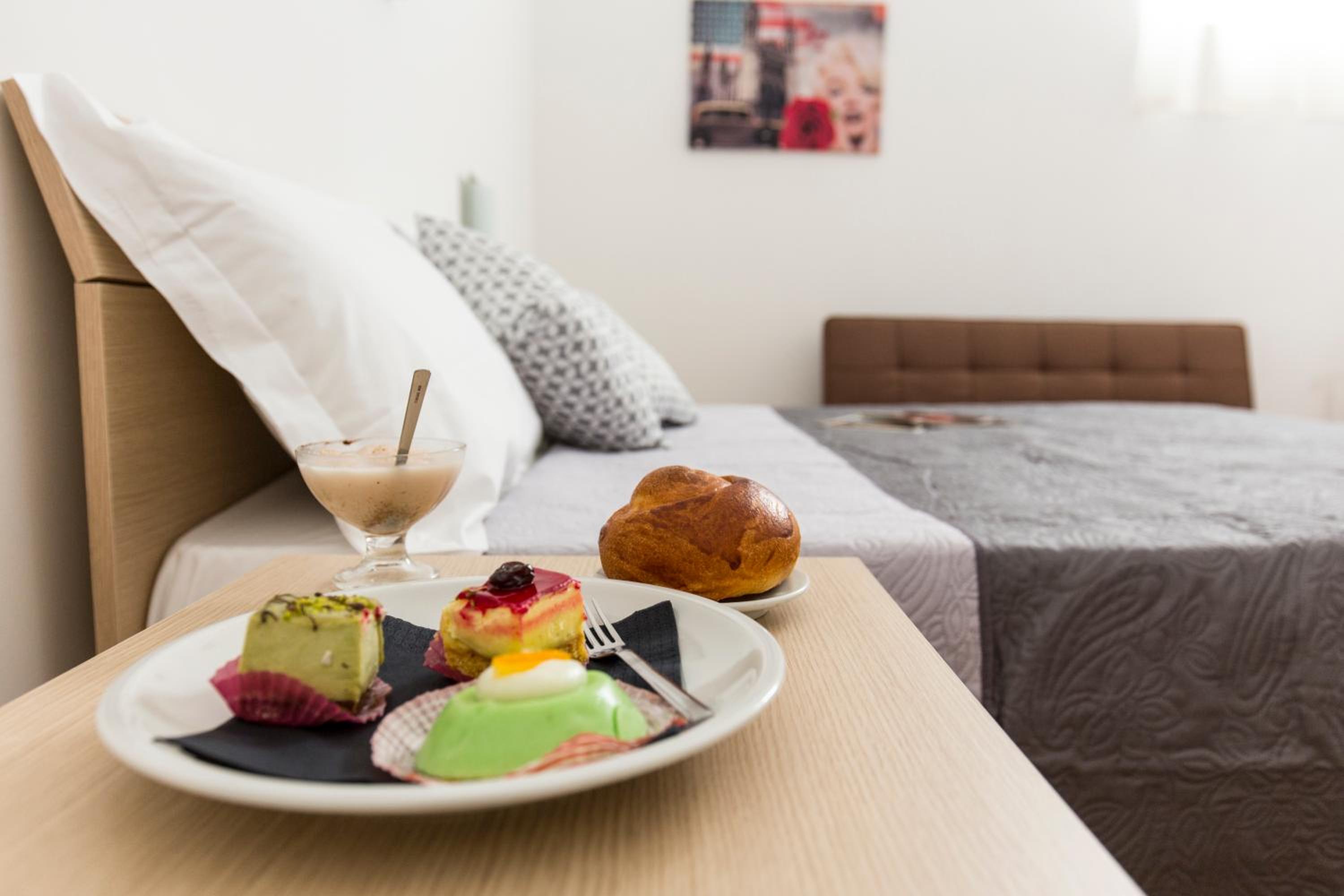 King Room - Photo 10
