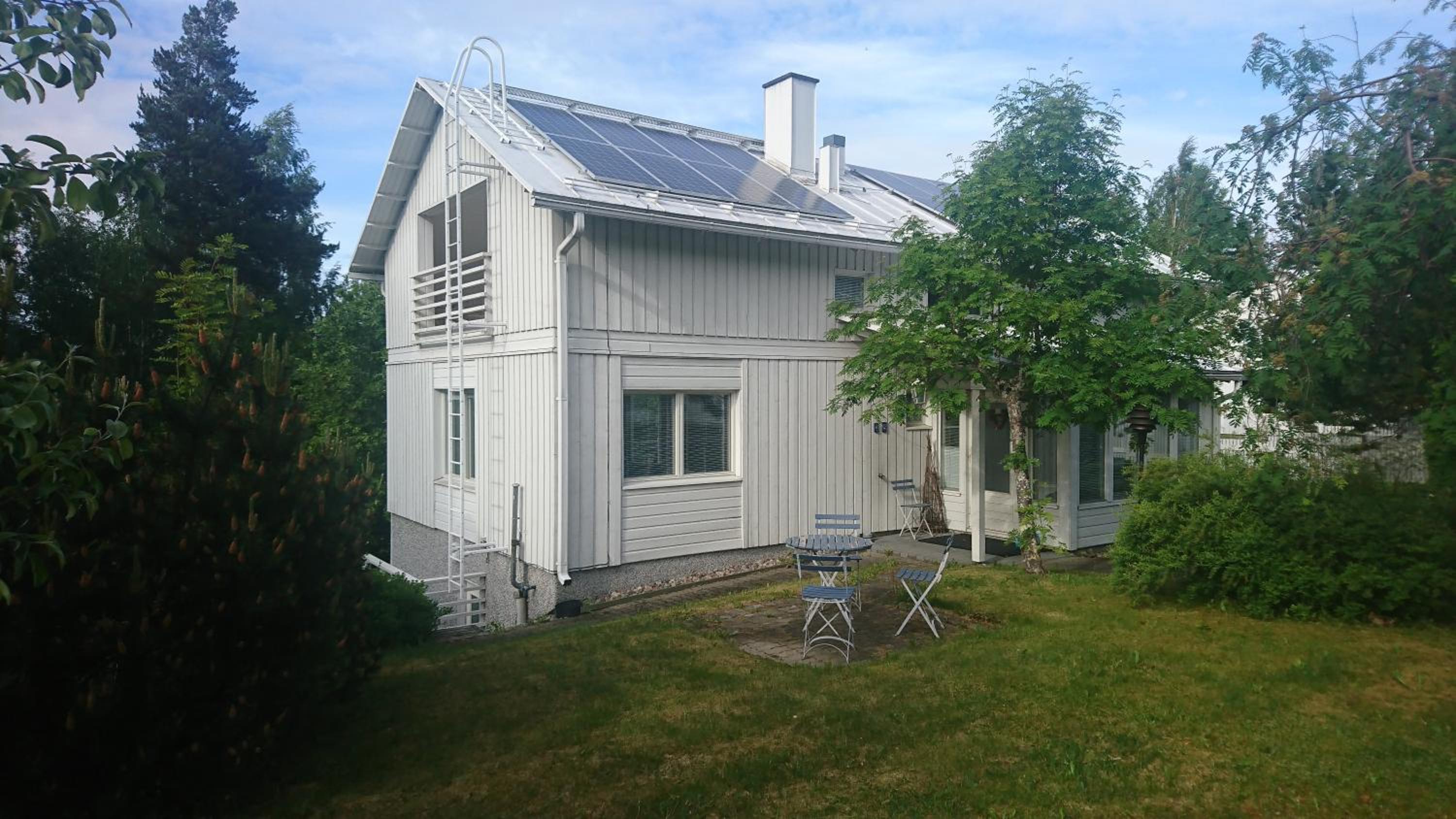 Four-Bedroom House photo 2