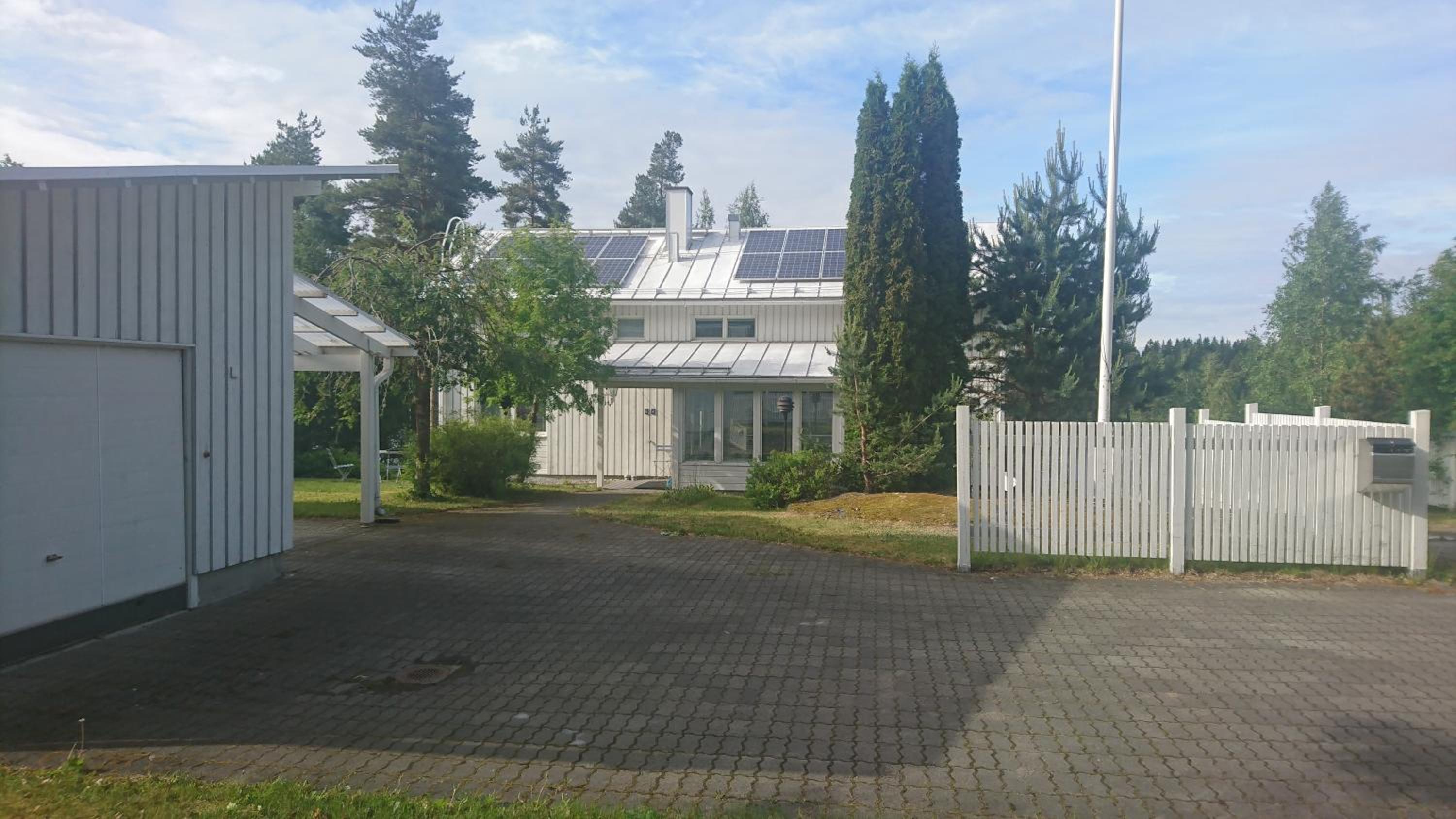 Four-Bedroom House photo 1