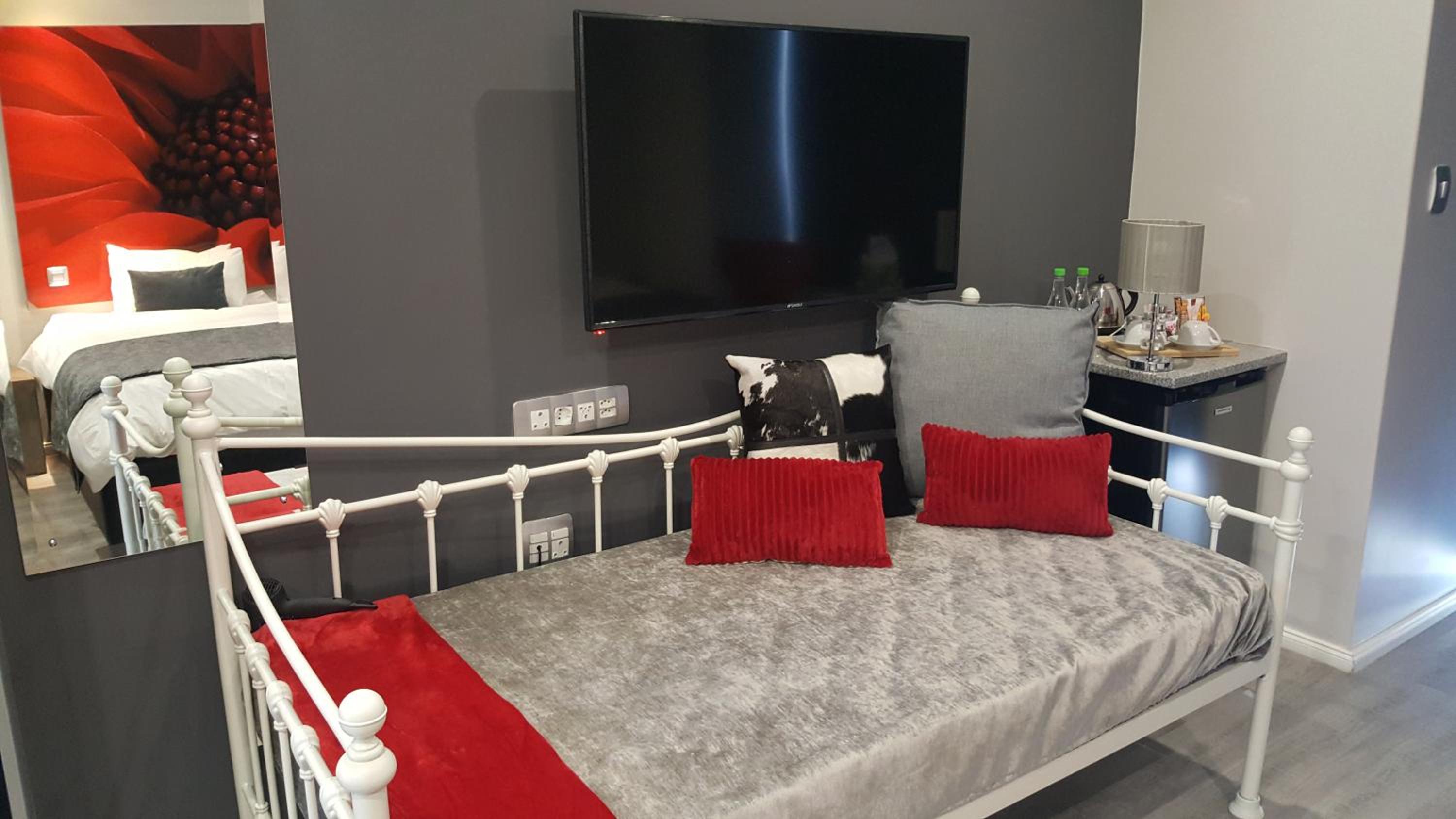 Deluxe Triple Room photo 2