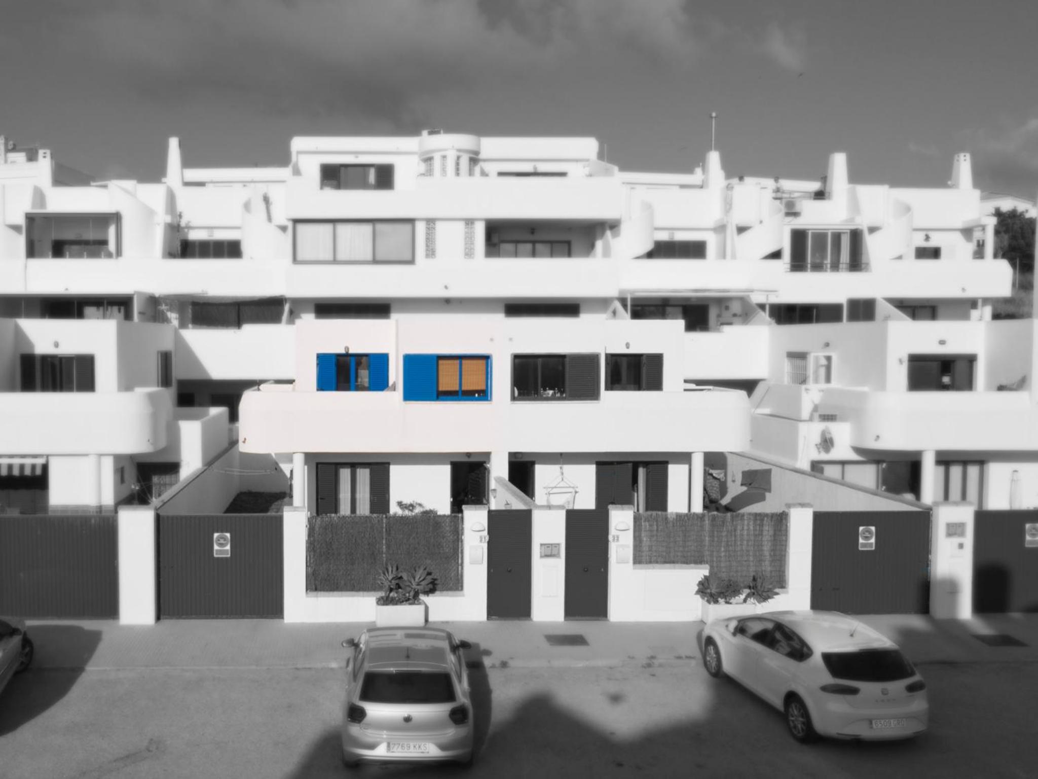 Apartment with Balcony photo 3