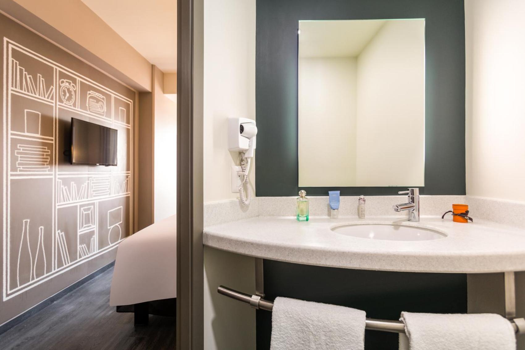 Available room
