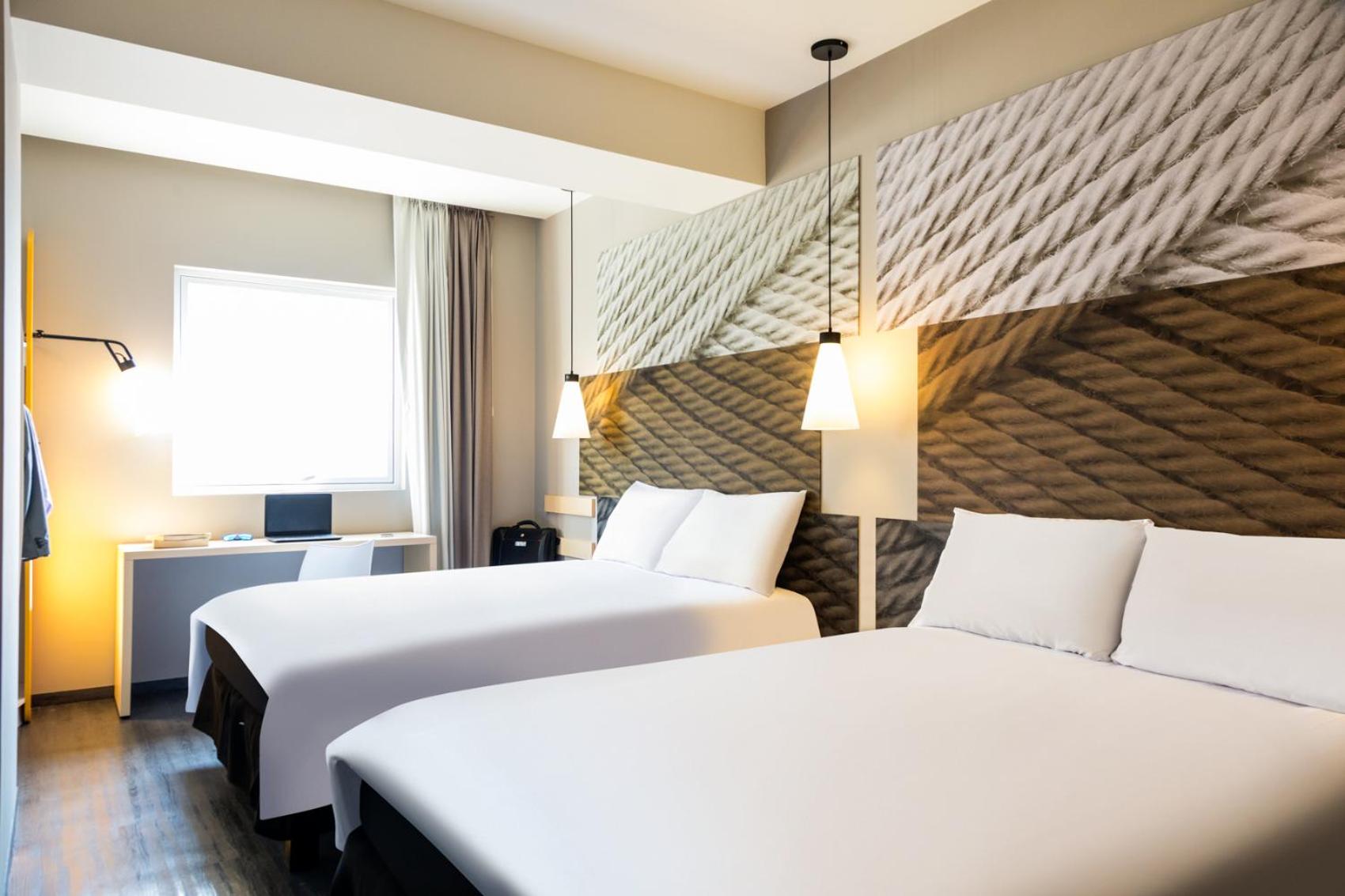 Standard Room with Twin Double Beds