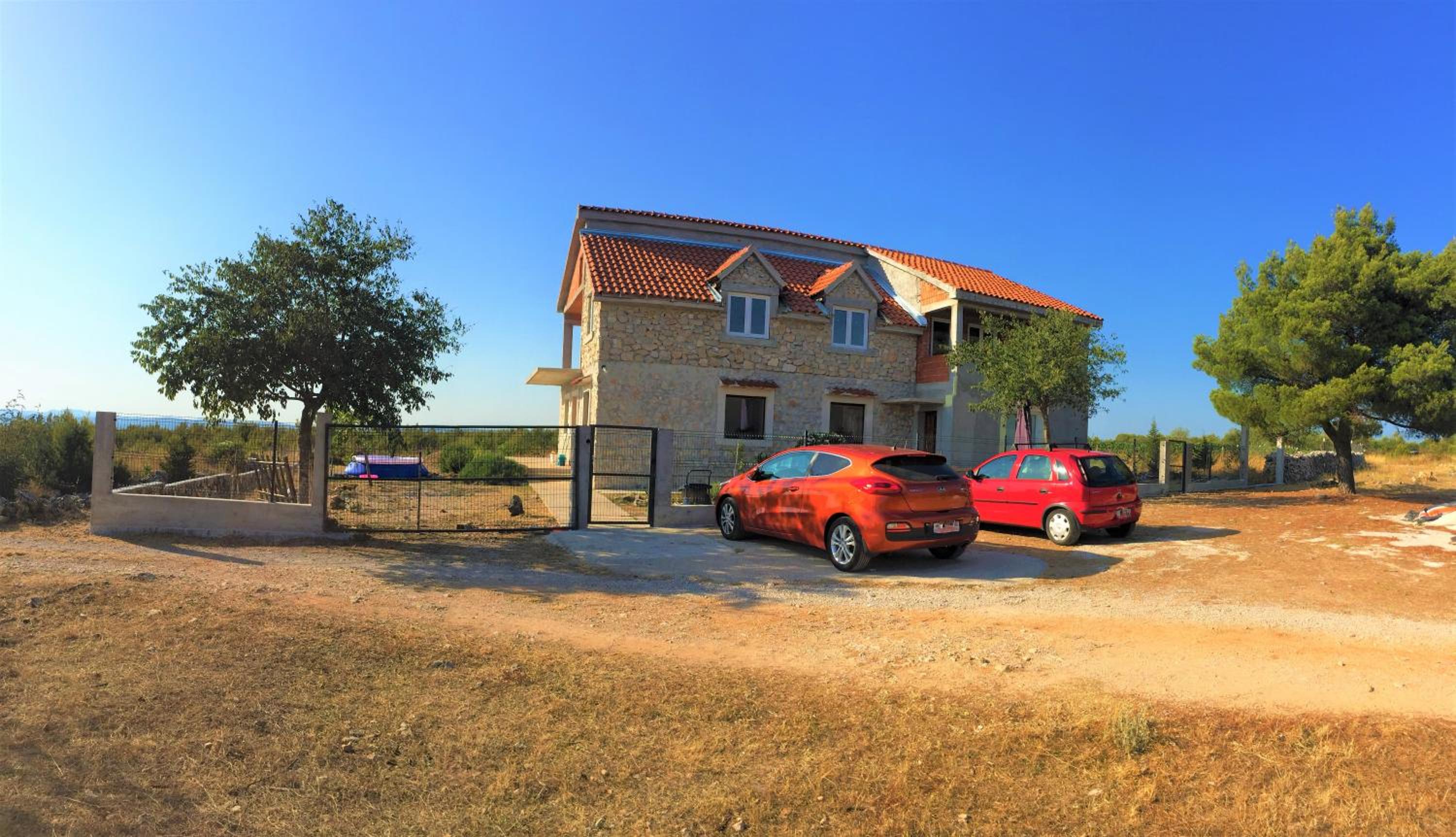 Apartment - Ground Floor - Photo 4