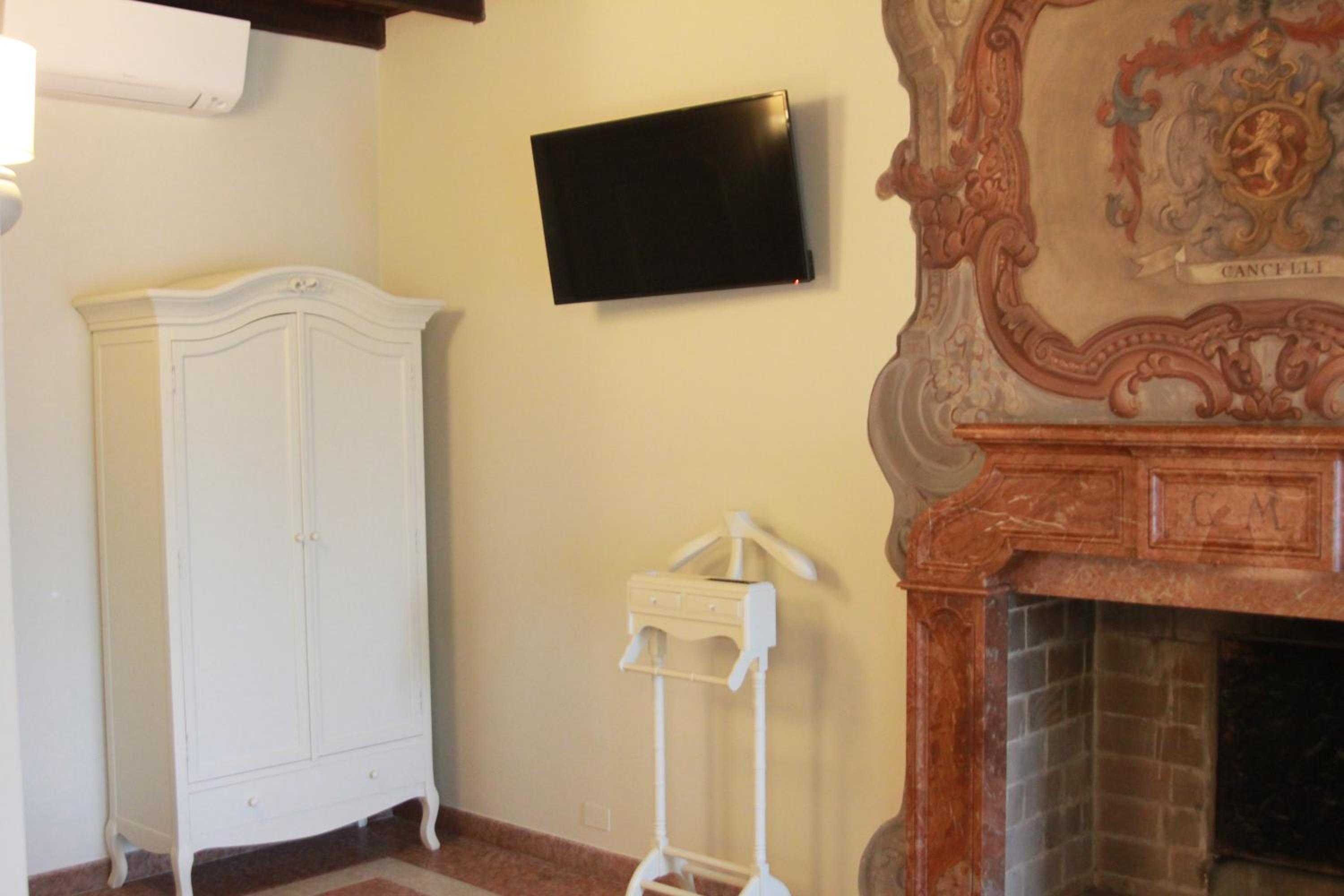 Superior King Room photo 3