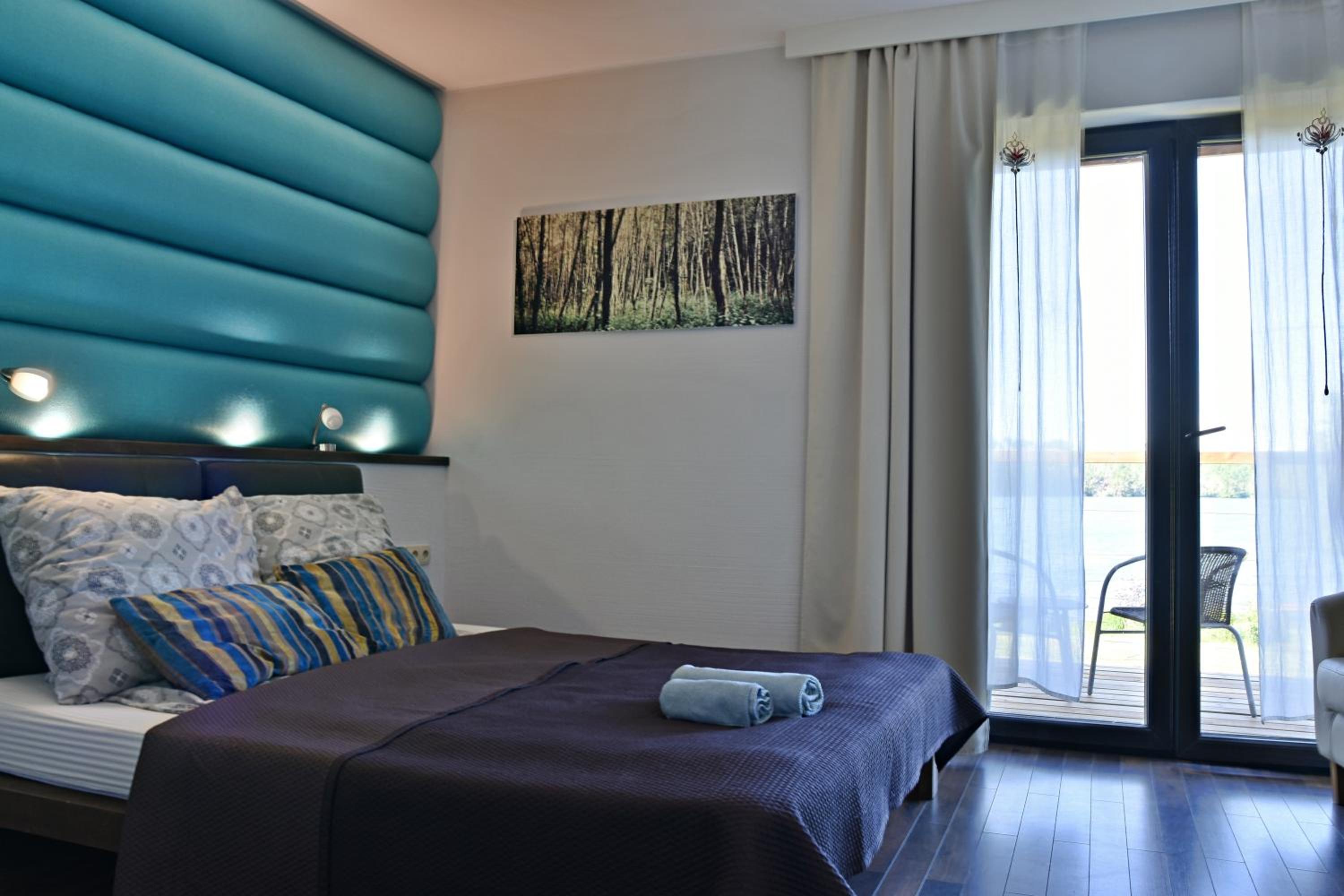 Double Room with Lake View photo 1