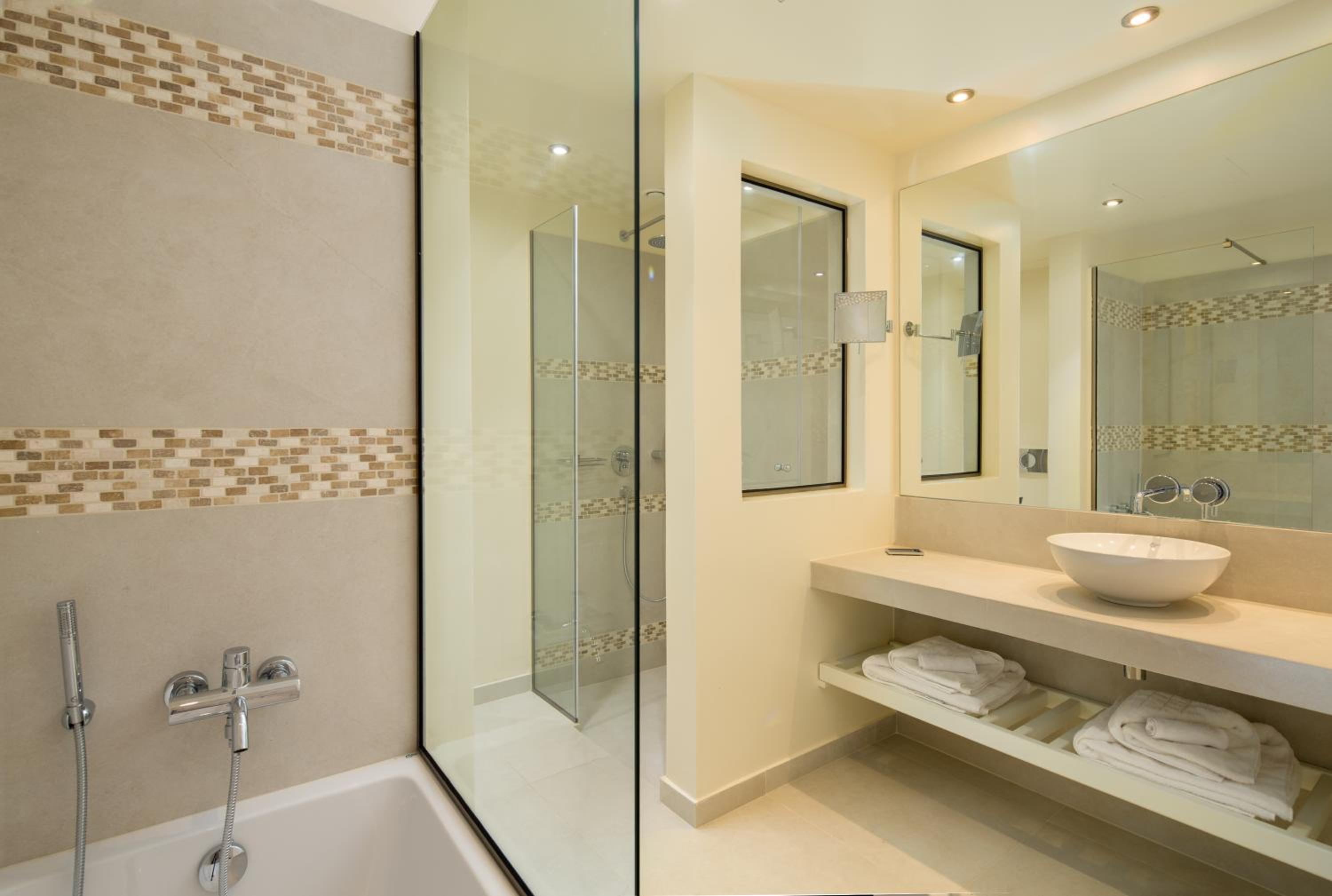 Executive Suite One Bedroom