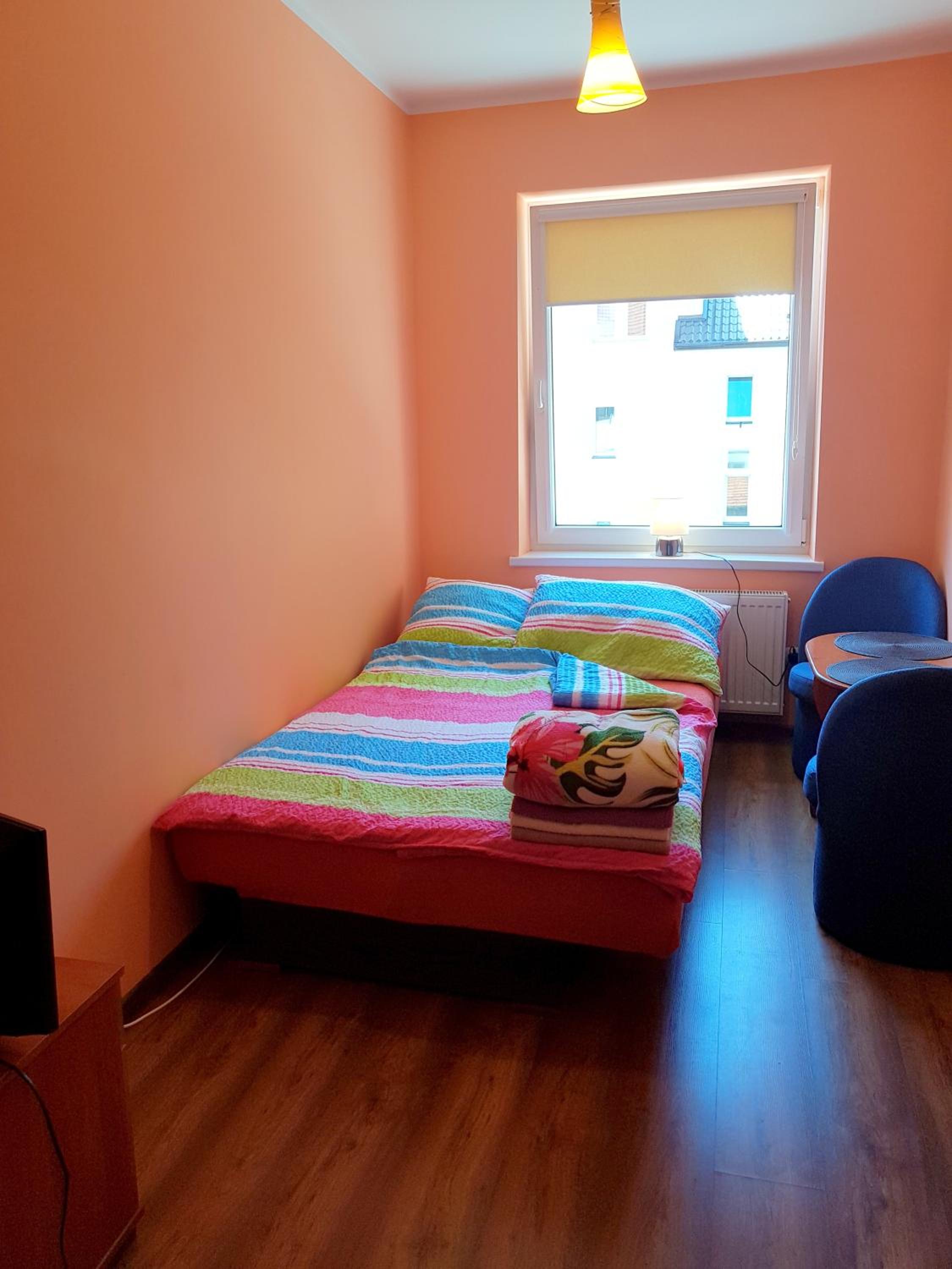 Single Room with Shared Bathroom