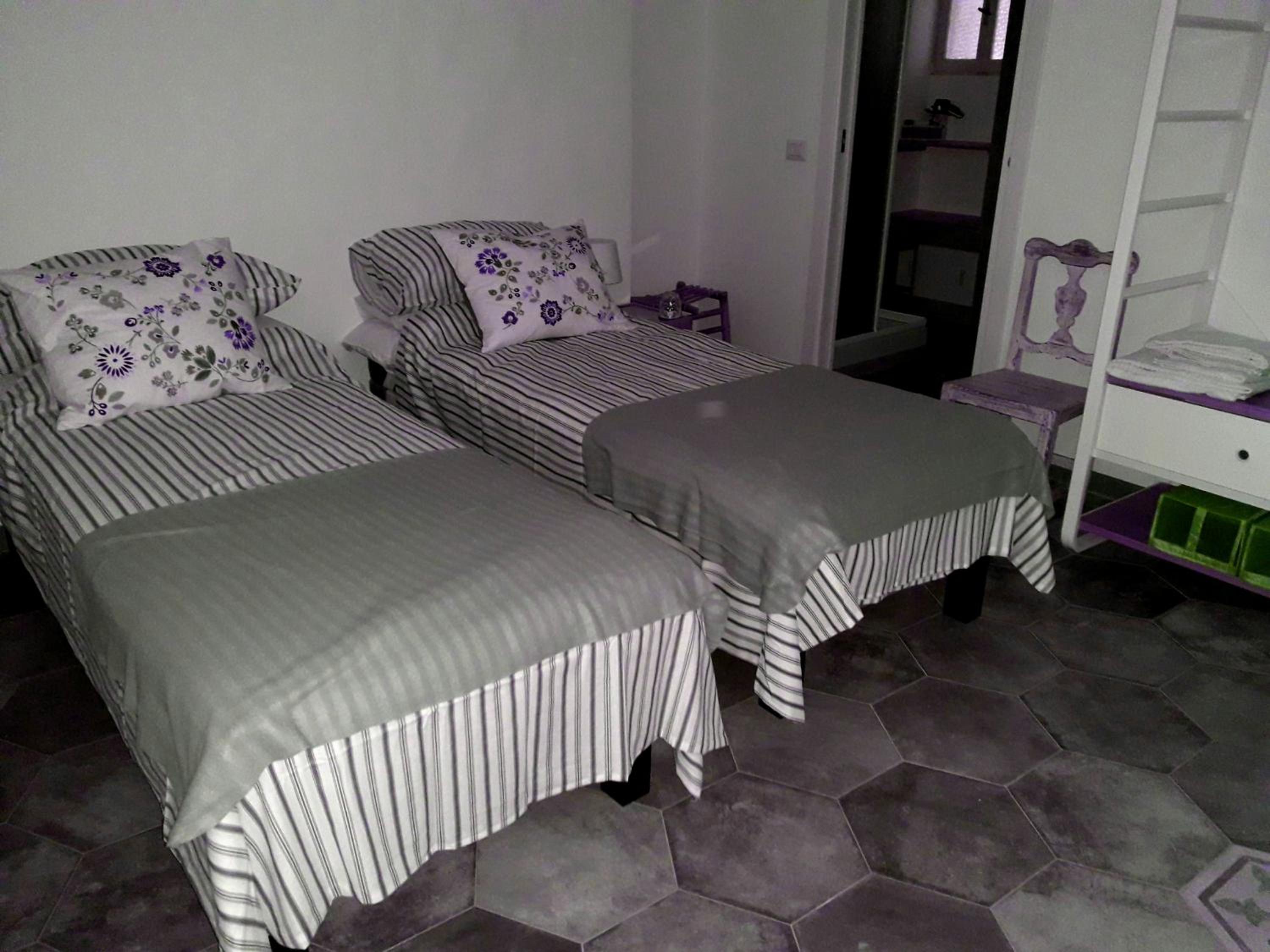 Double or Twin Room with Bathroom