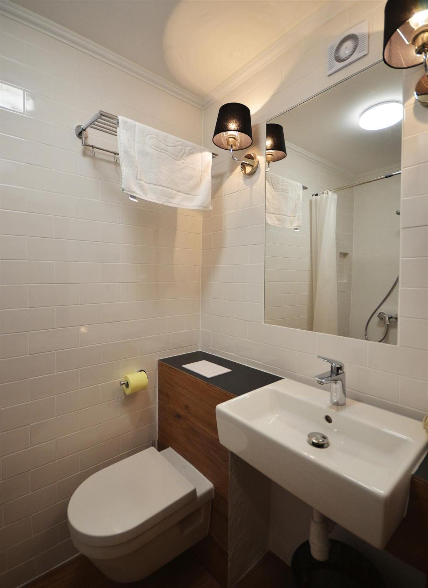Double Room With Private Bathroom photo 2