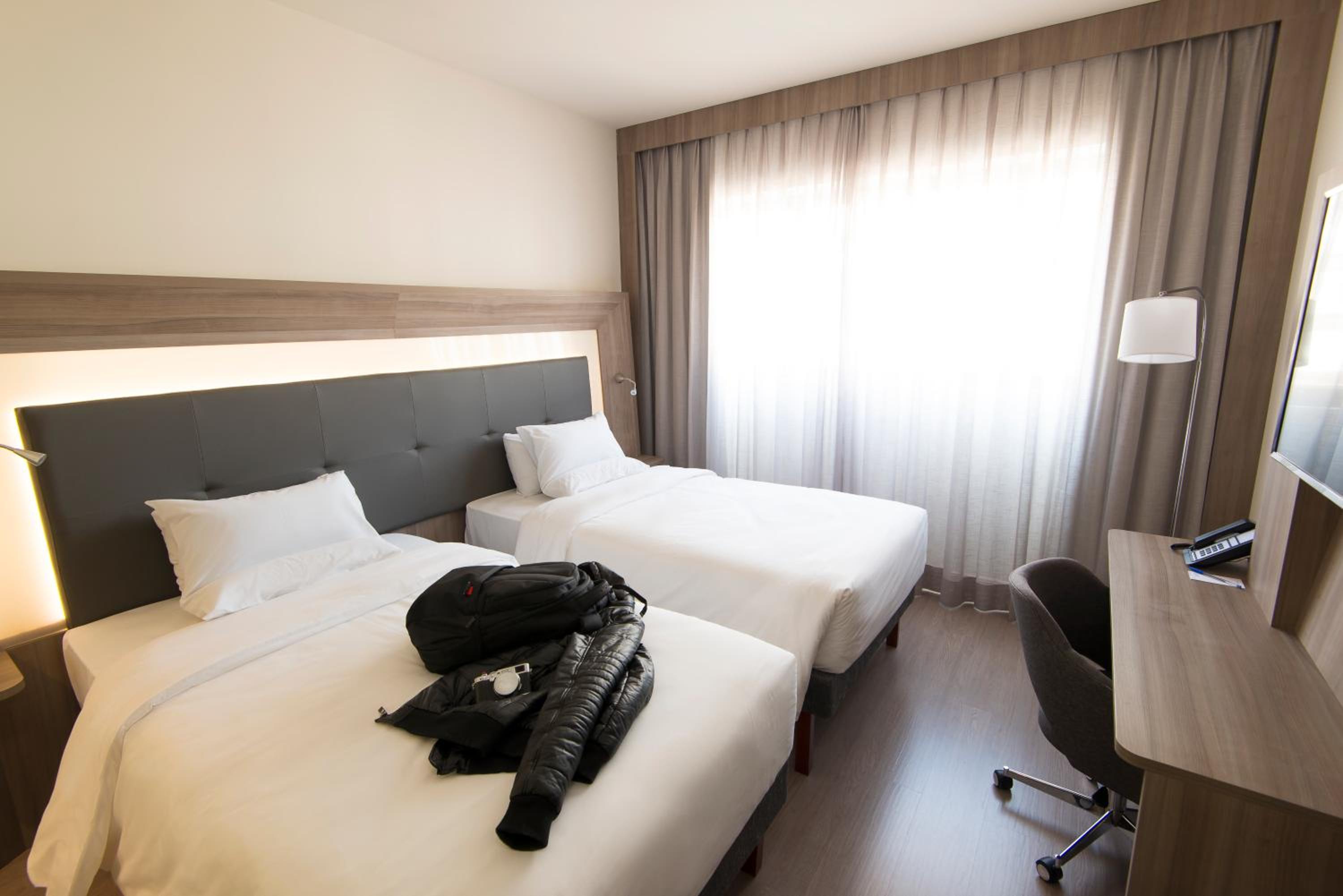 Superior Apartment with Twin Beds