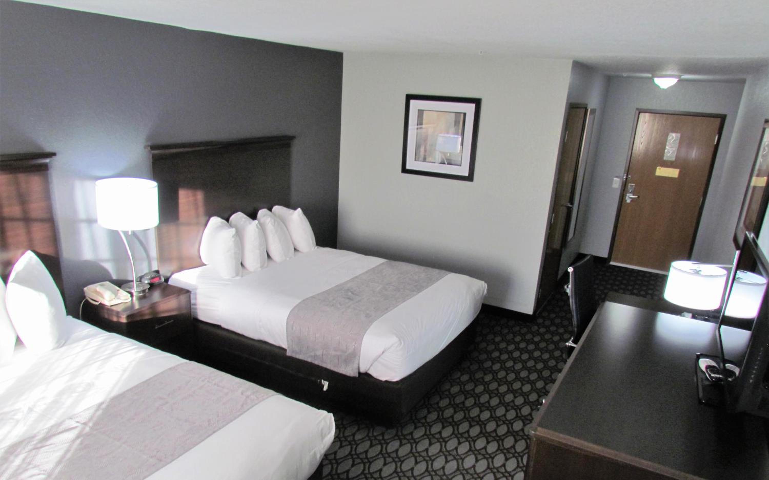 Queen Room with Two Queen Beds - Non-Smoking