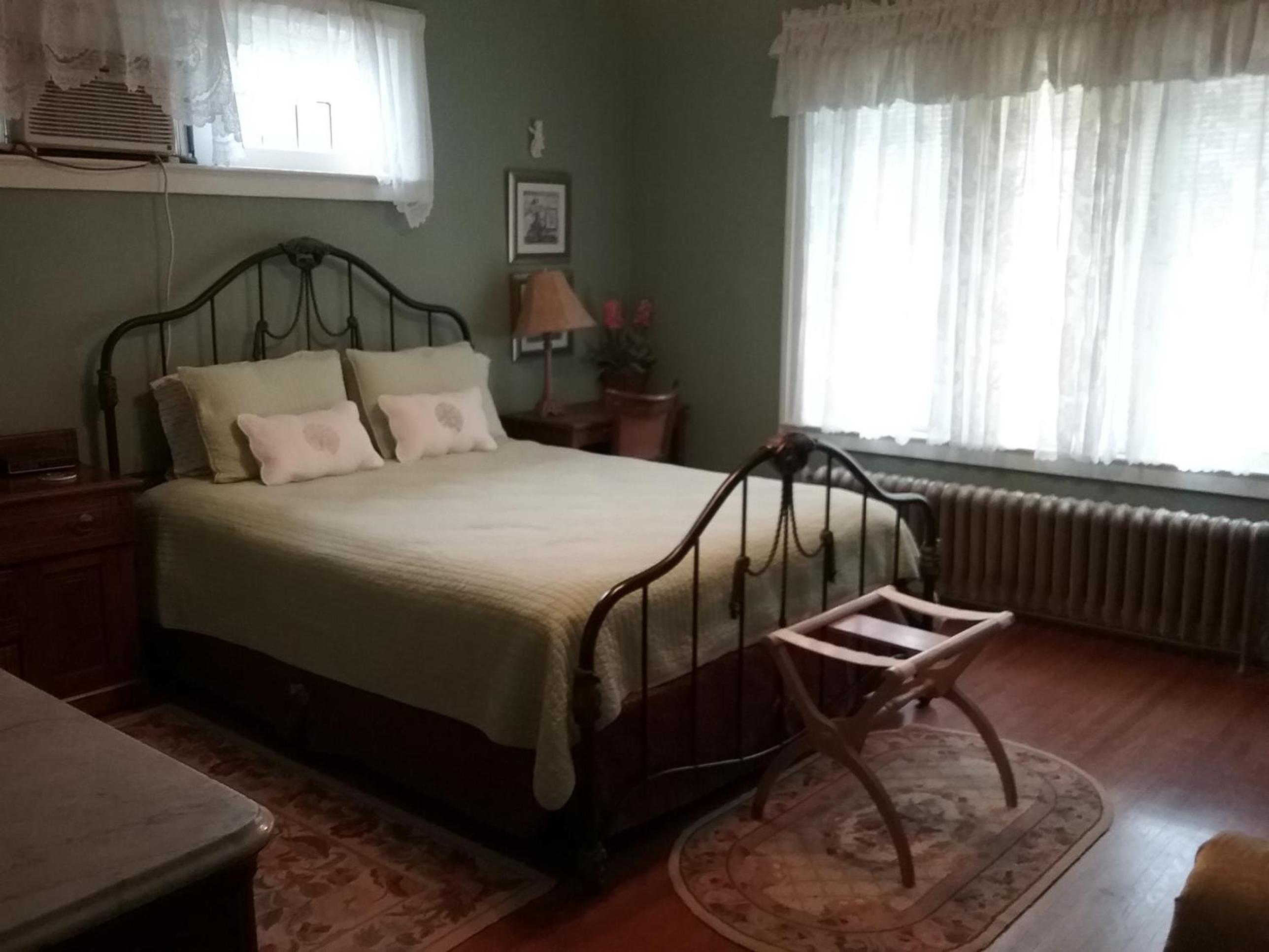 Superior Queen Room with Shower photo 1