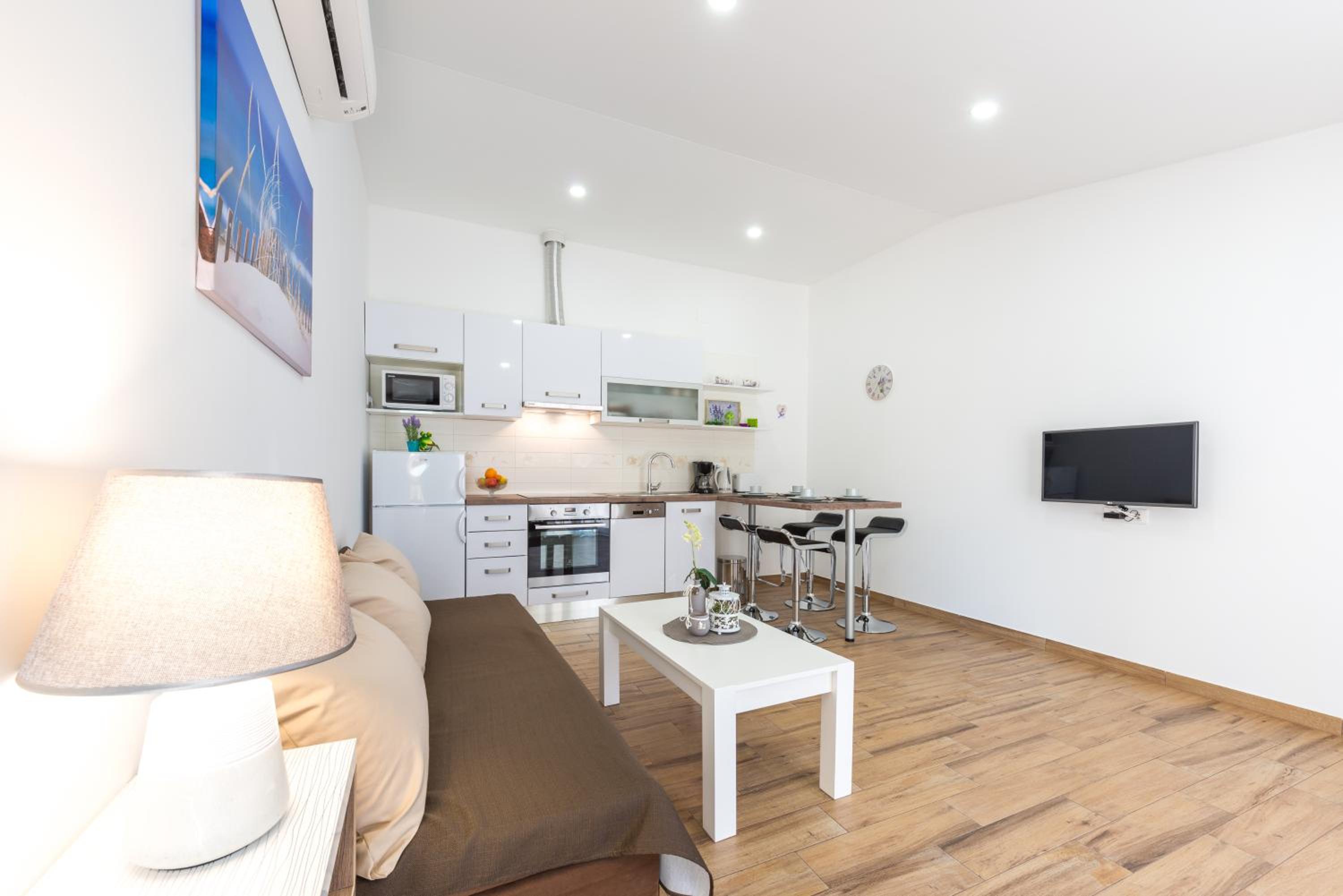Deluxe Apartment photo 3