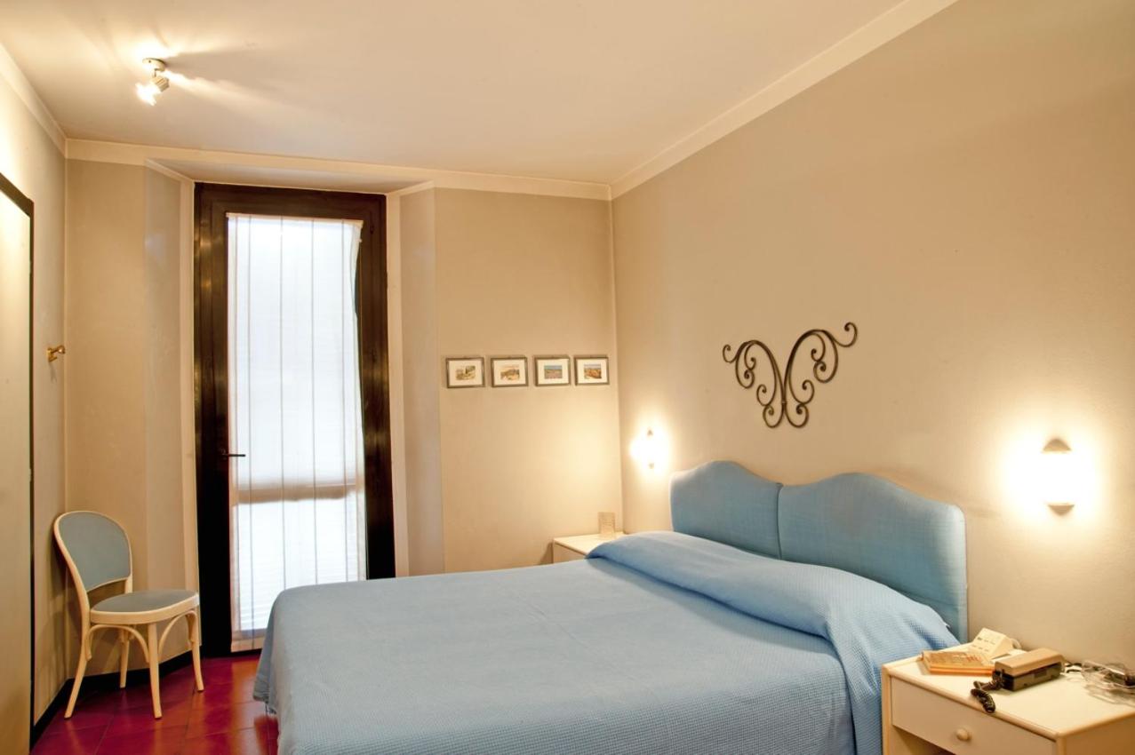 Double Room with Terrace - Photo 1