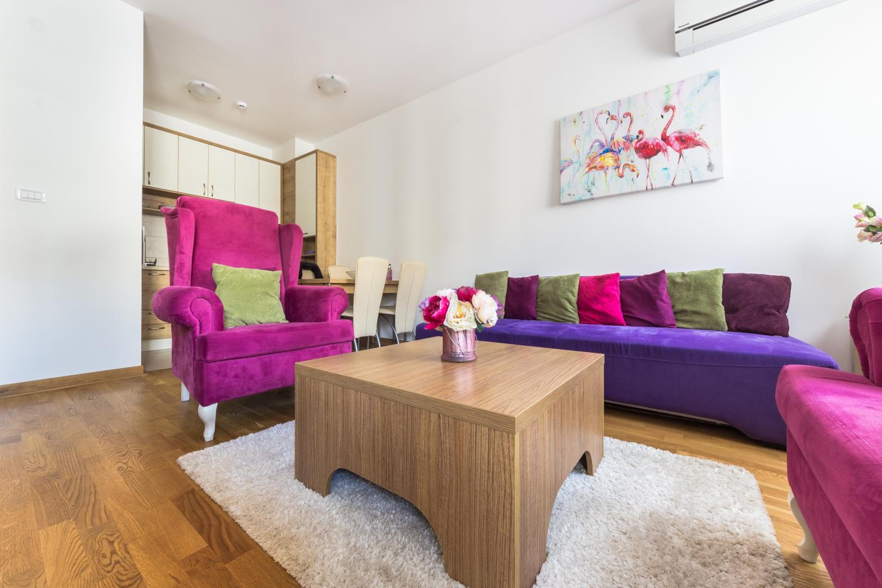 One-Bedroom Apartment