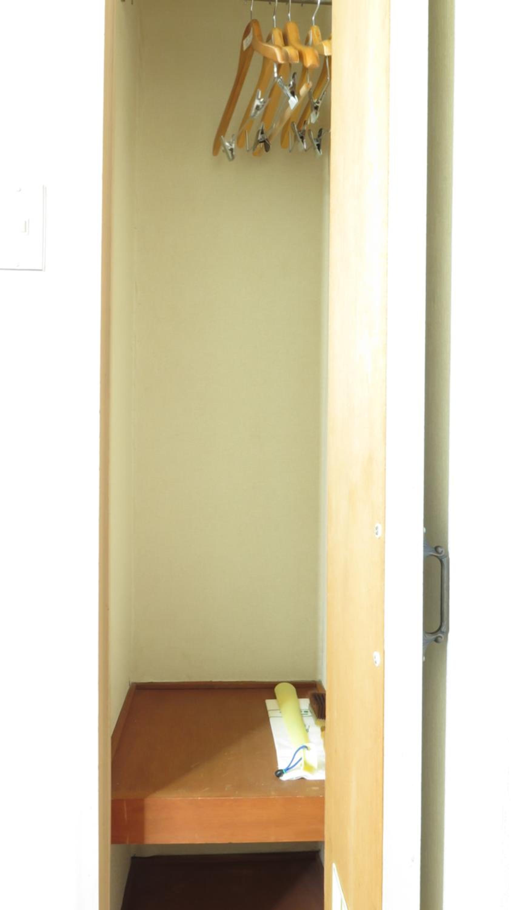 Small Double Room - Smoking - Photo 7