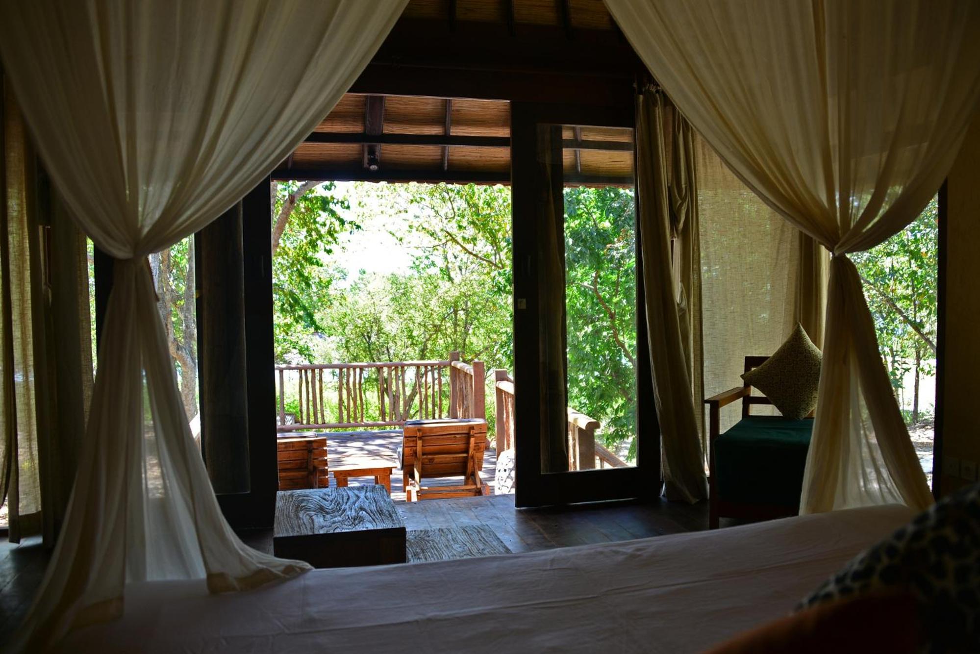 Jungle Lanai Cottage with Free Snorkeling at House Reef  - Photo 15