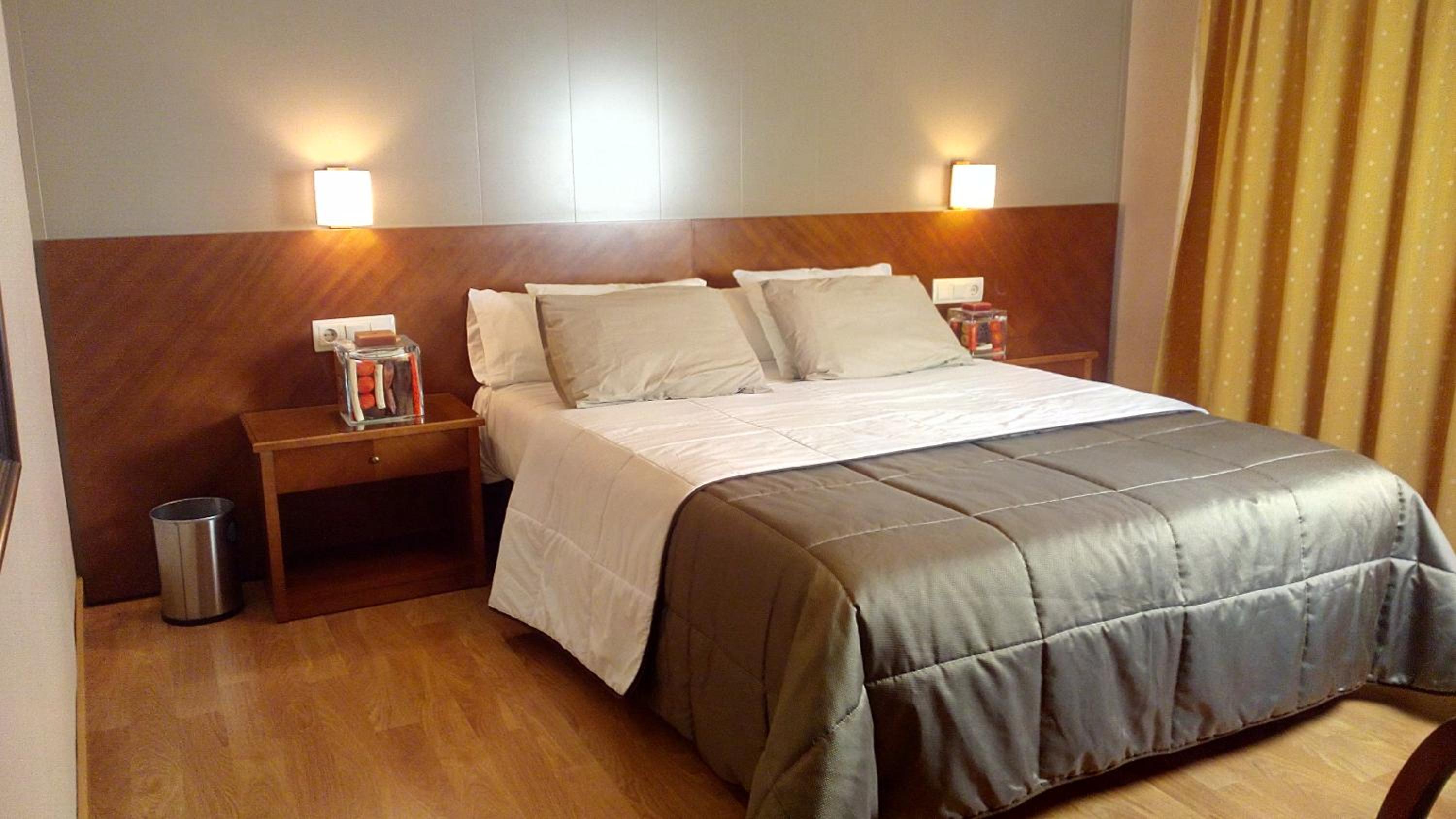 Single Room photo 2